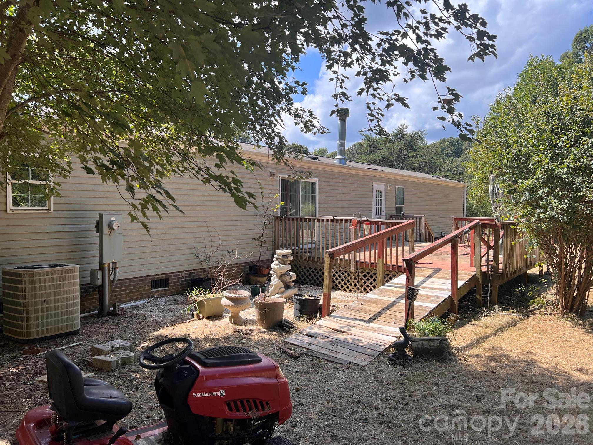 230 Squirrel Run Property Photo 13