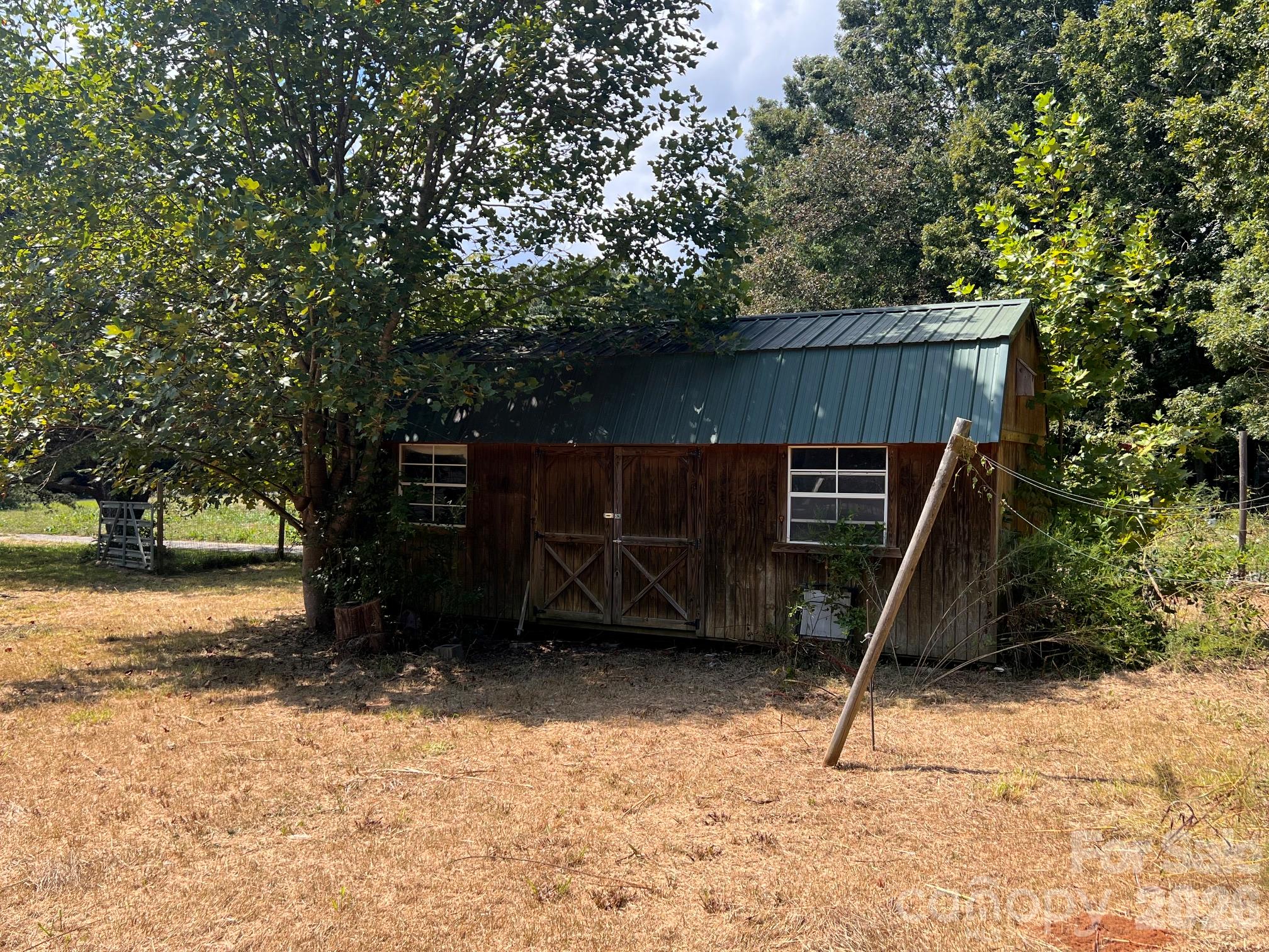 230 Squirrel Run Property Photo 18