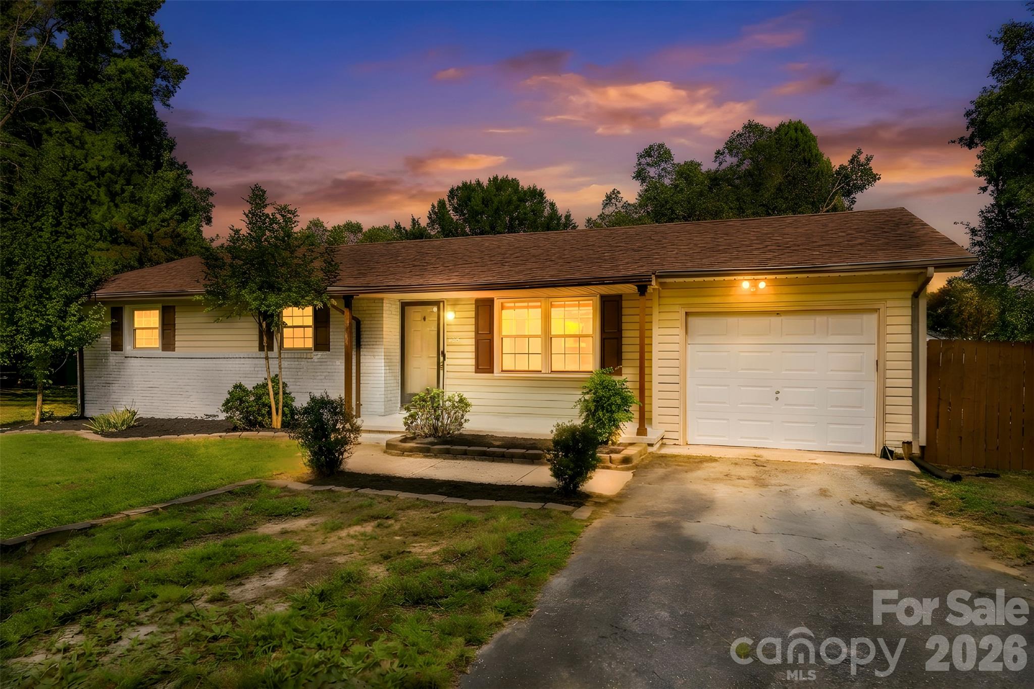 125 Longfield Drive Property Photo 1