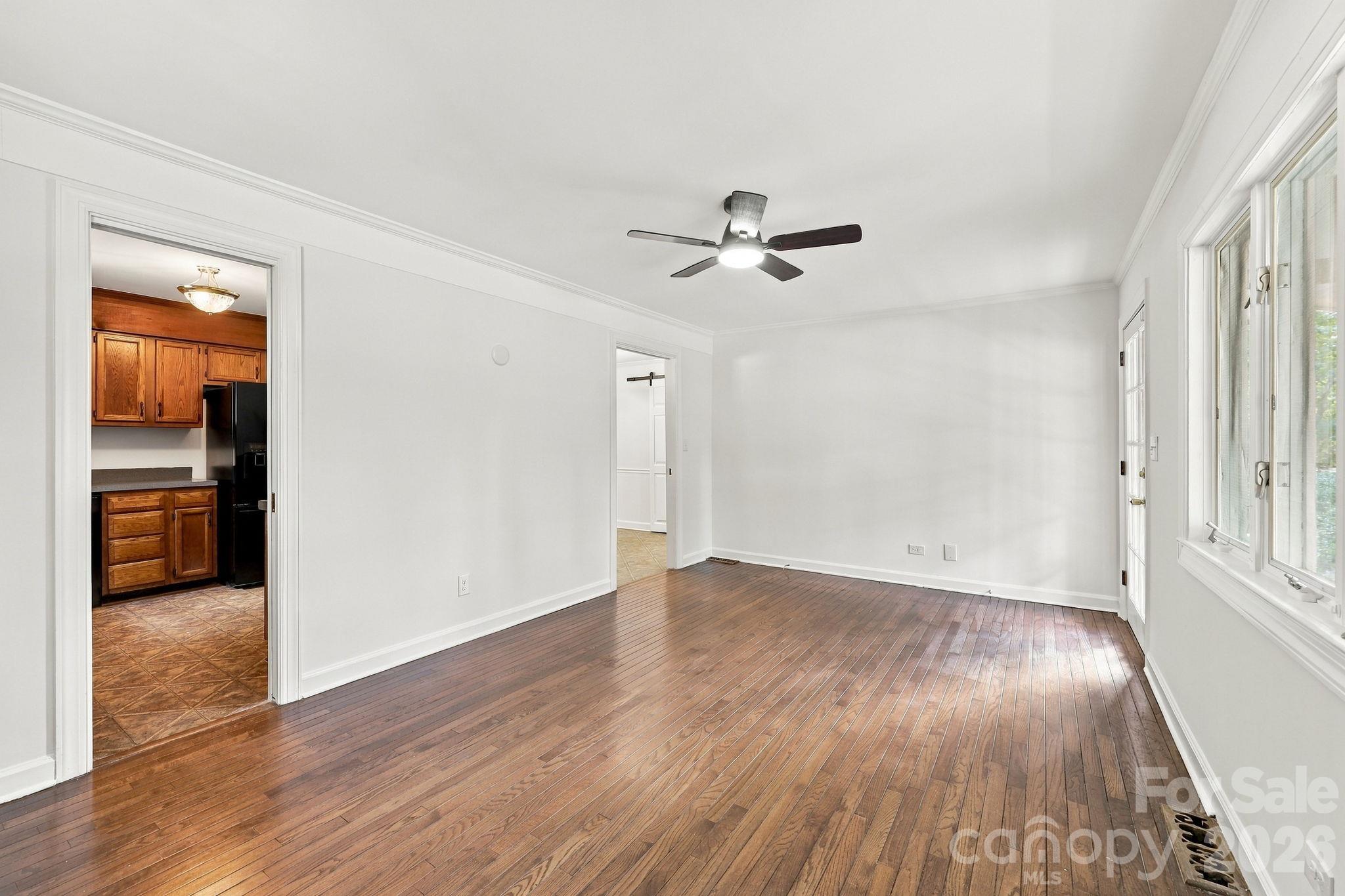 123 Hillside Avenue Property Photo 8