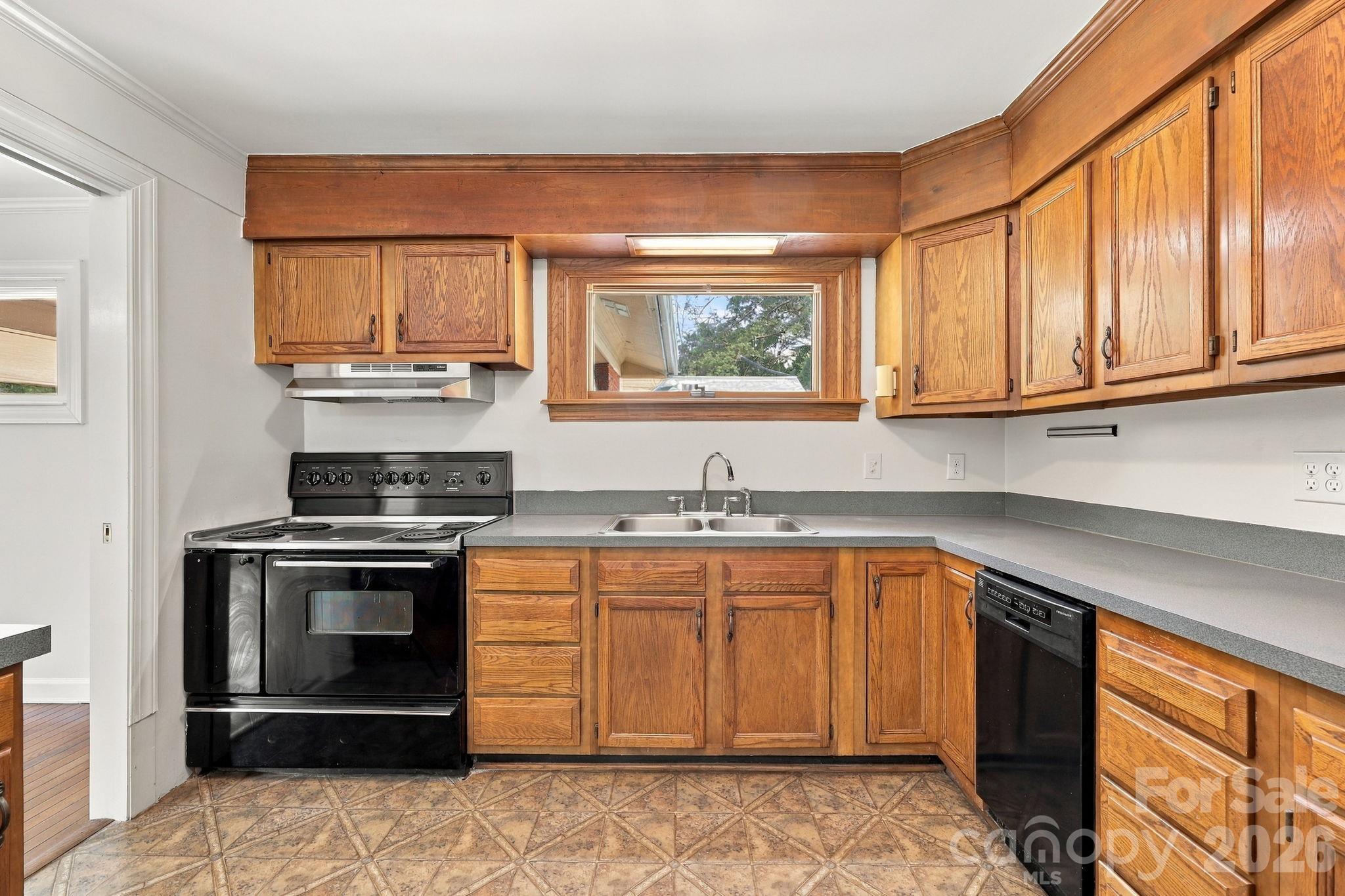 123 Hillside Avenue Property Photo 11