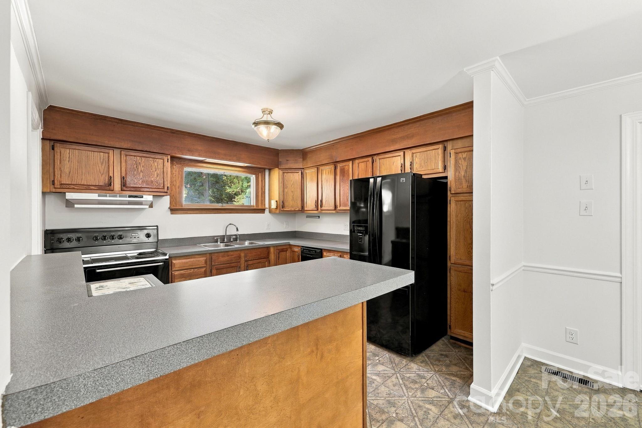 123 Hillside Avenue Property Photo 12