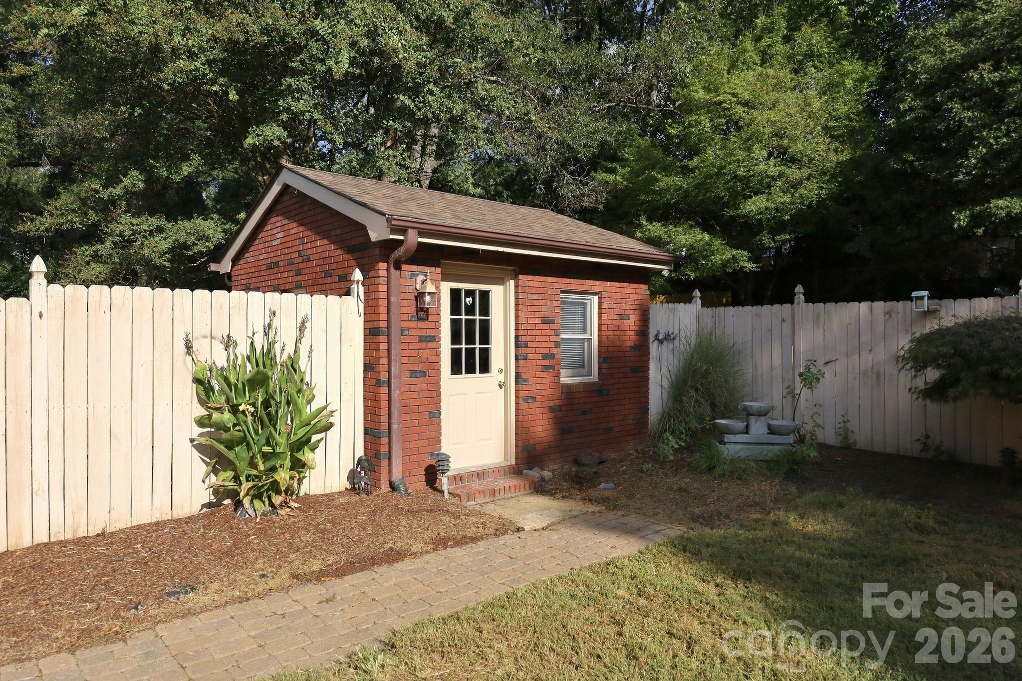 123 Hillside Avenue Property Photo 20