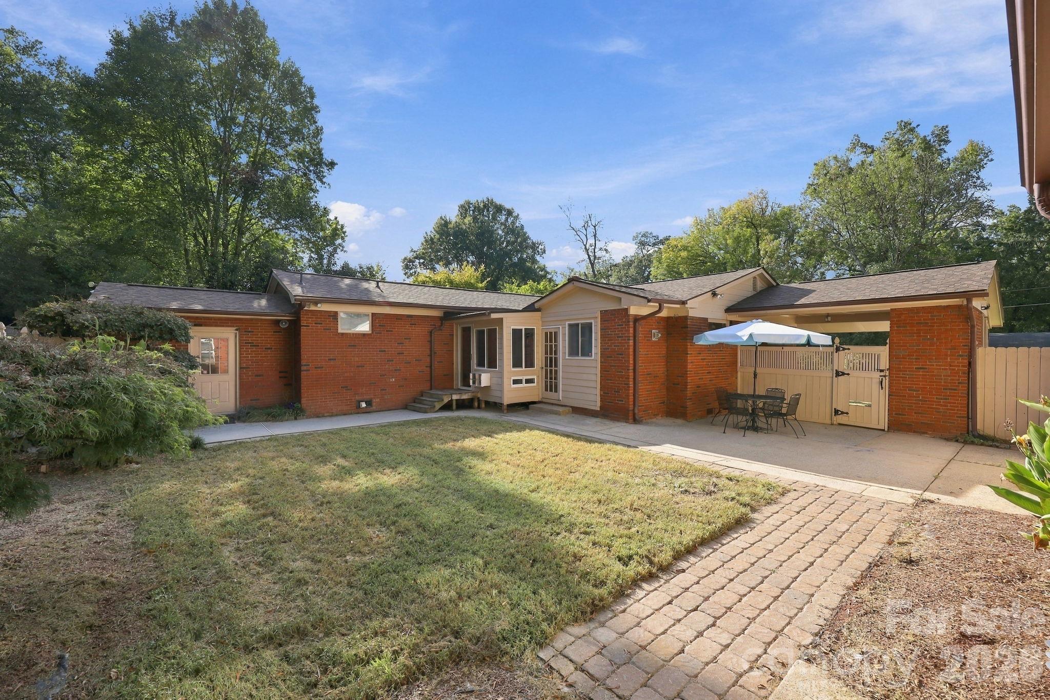 123 Hillside Avenue Property Photo 21