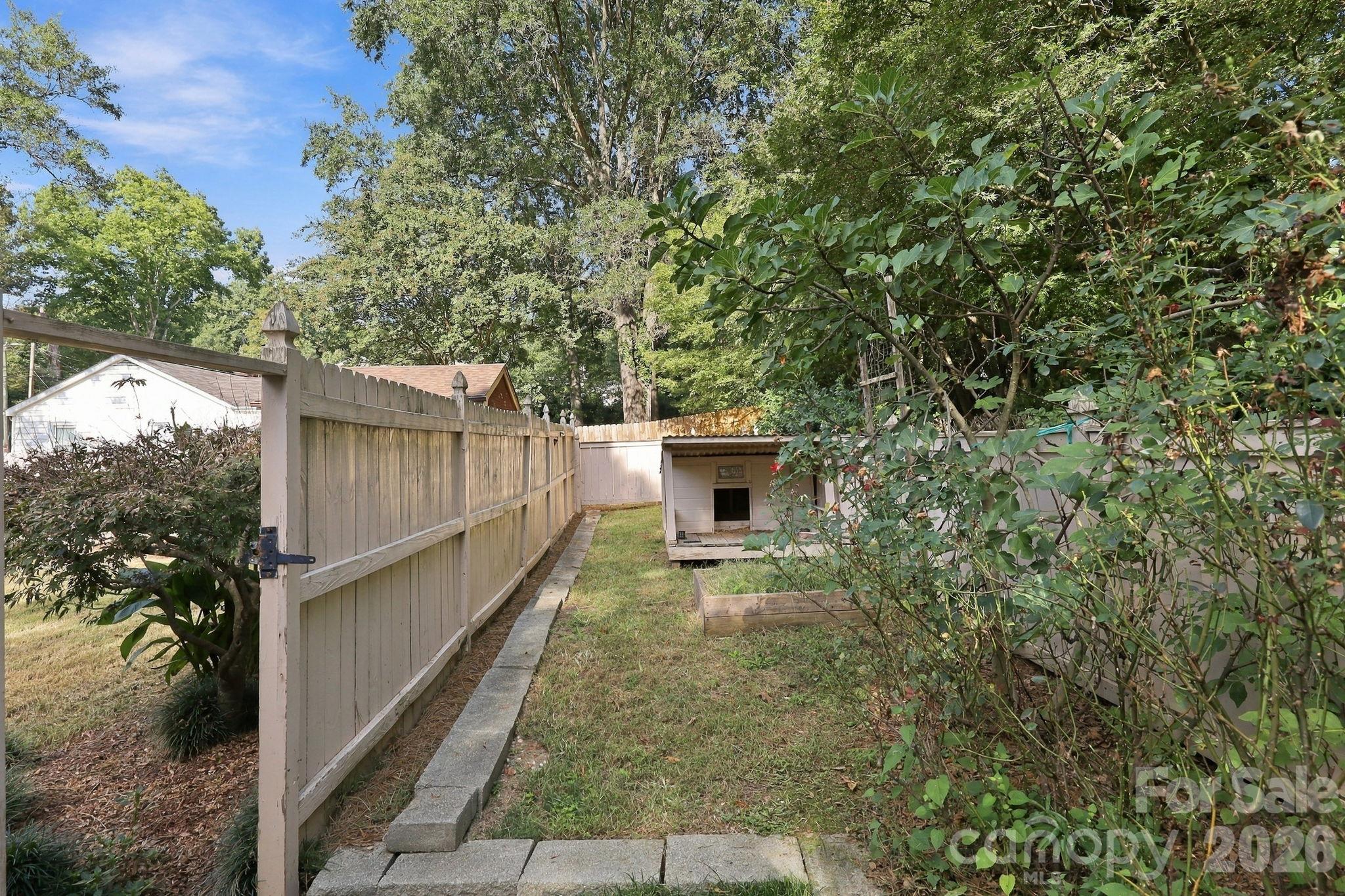 123 Hillside Avenue Property Photo 22