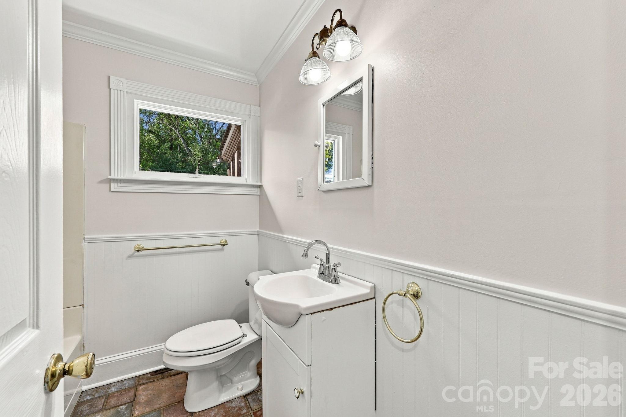 123 Hillside Avenue Property Photo 28