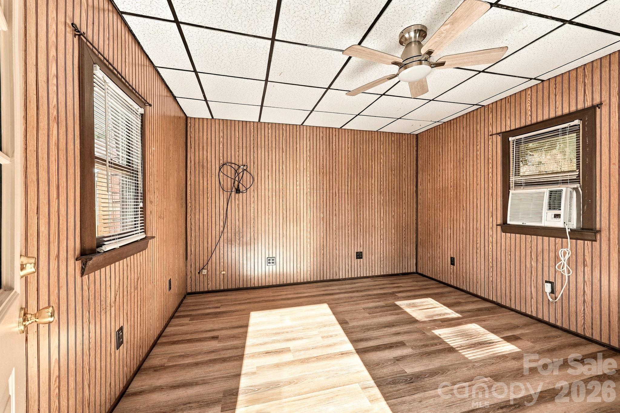 123 Hillside Avenue Property Photo 43
