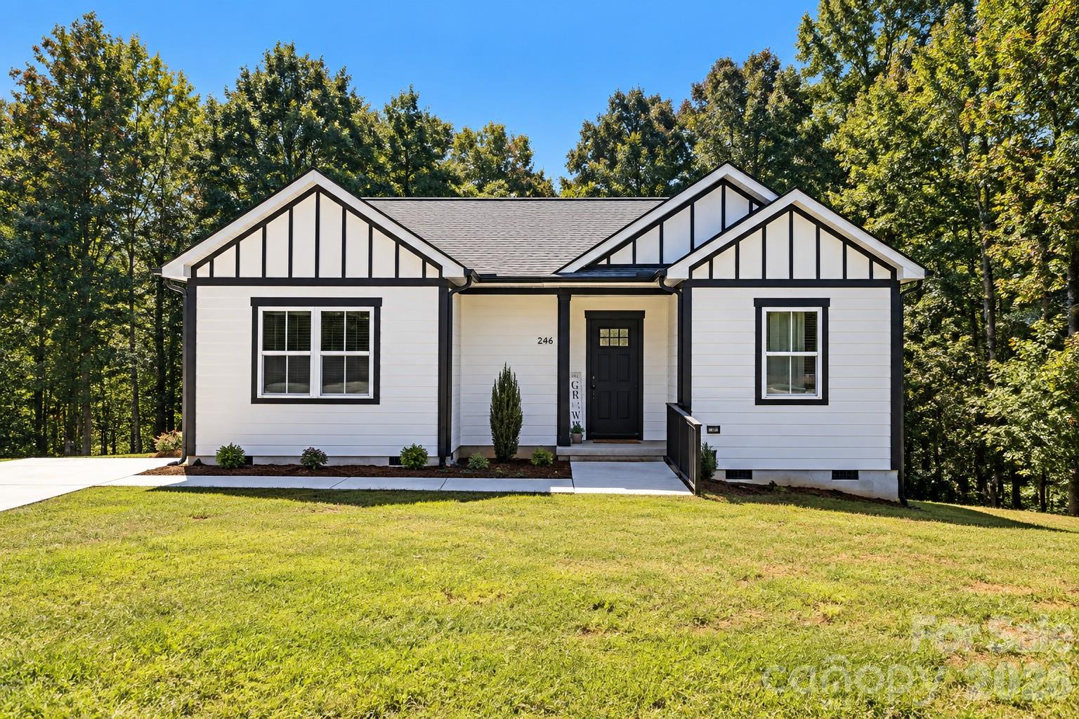 1346 39th Street Circle Property Photo 1