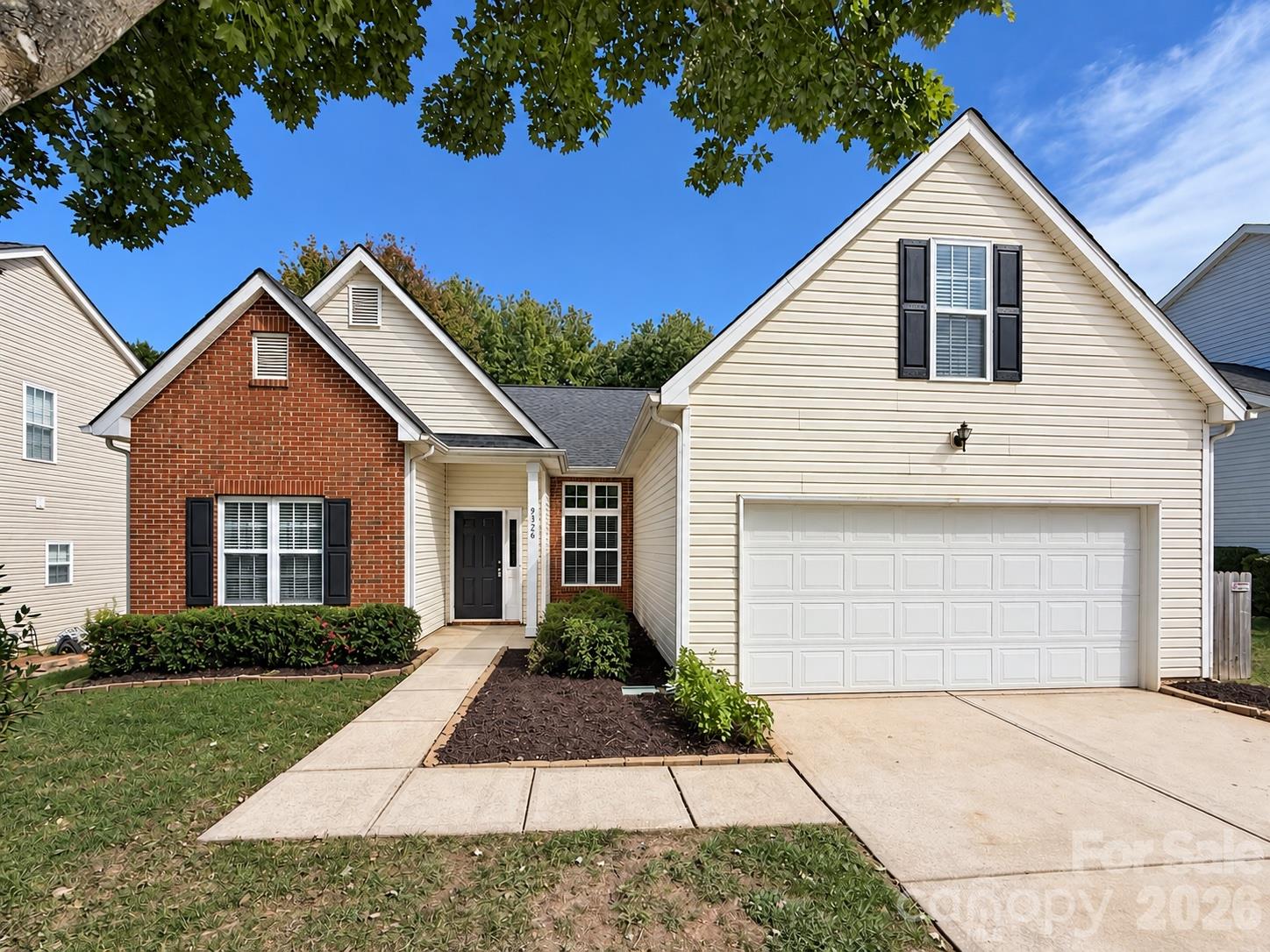 9326 Royal Highlands Court Property Photo 1