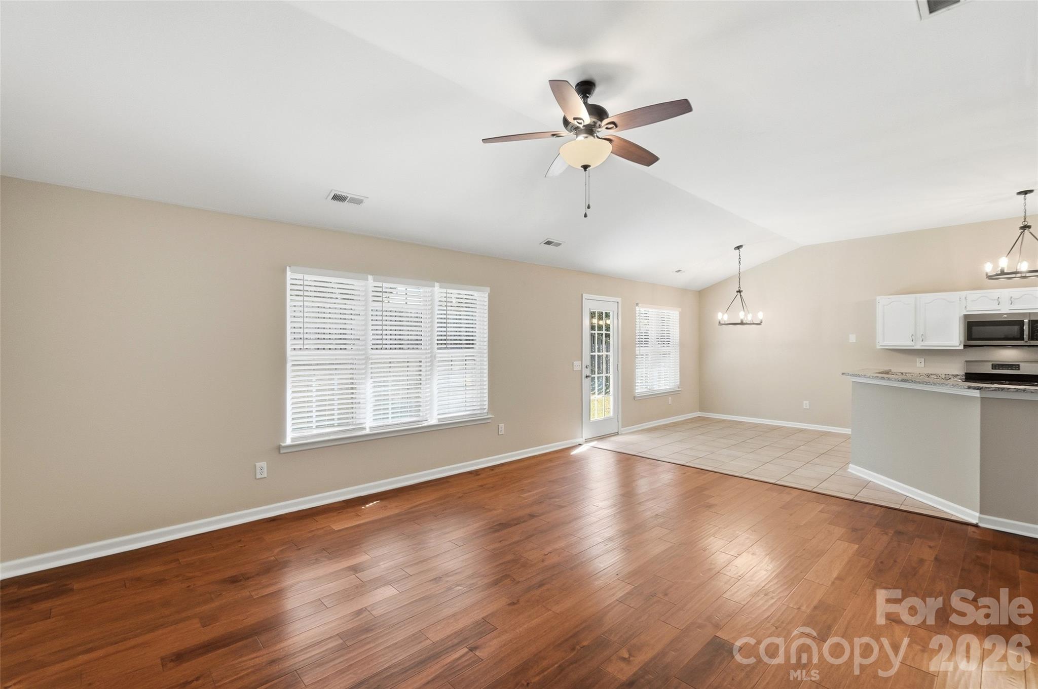 9326 Royal Highlands Court Property Photo 4