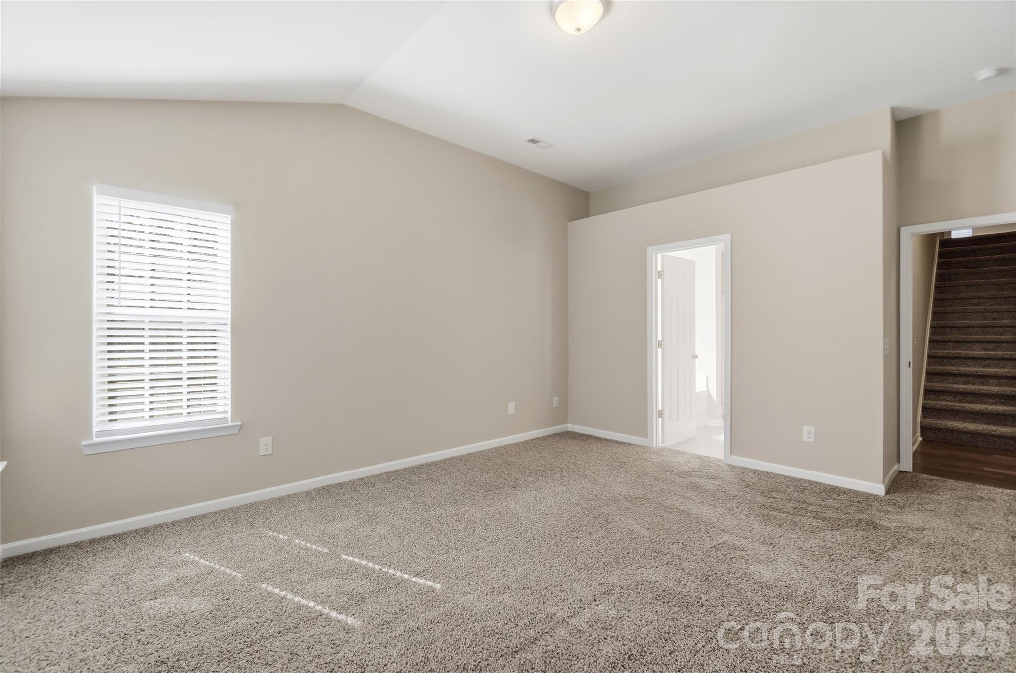 9326 Royal Highlands Court Property Photo 17