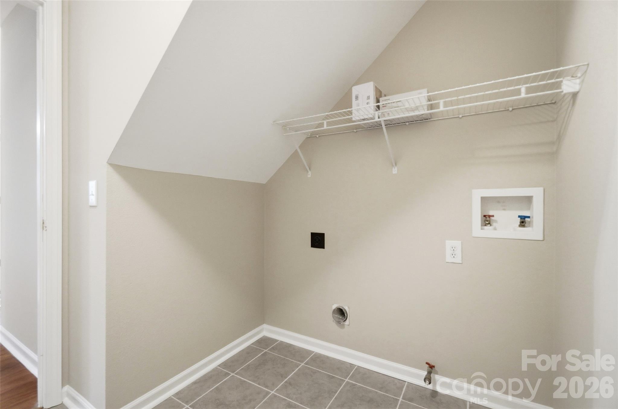 9326 Royal Highlands Court Property Photo 28