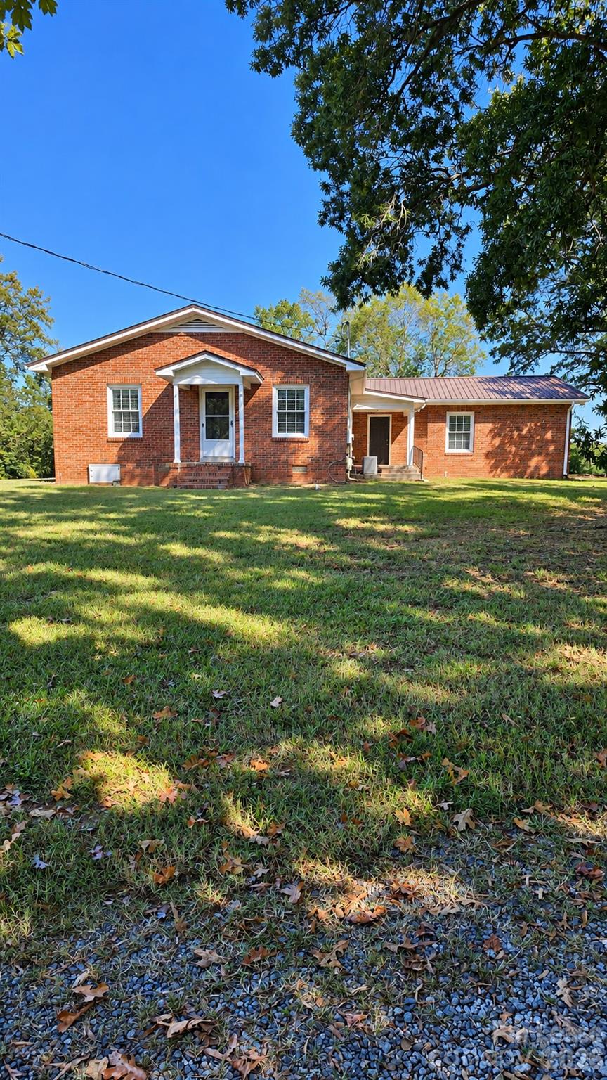 2410 Wallace Road Property Photo 3