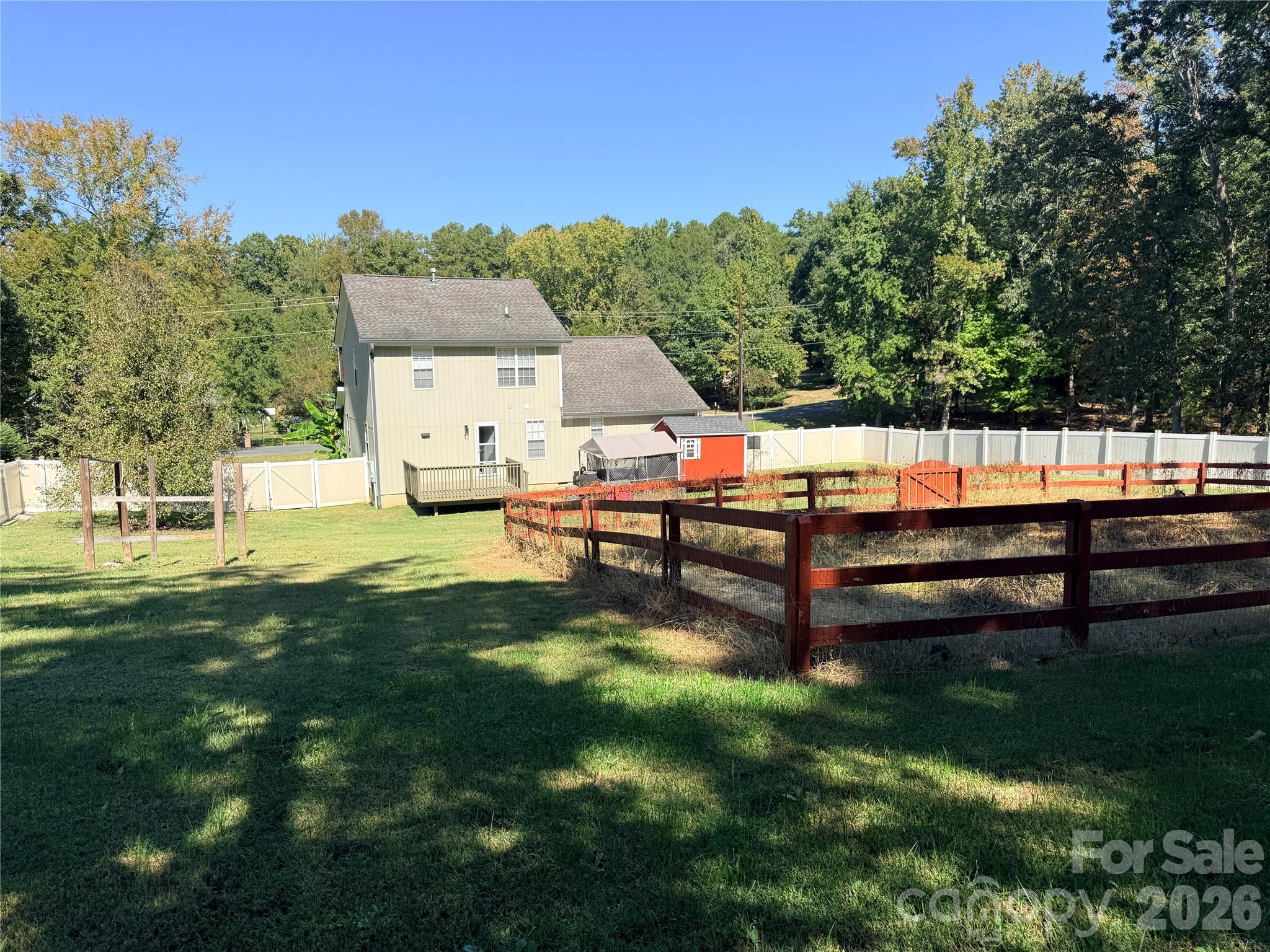2219 Knollgate Drive Property Photo 3