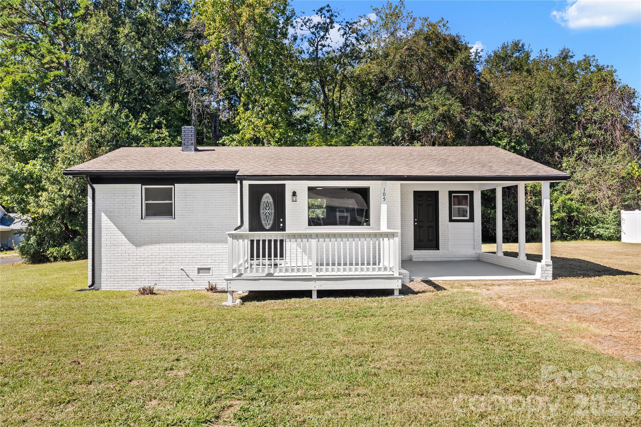 105 Dogwood Street Property Photo 1