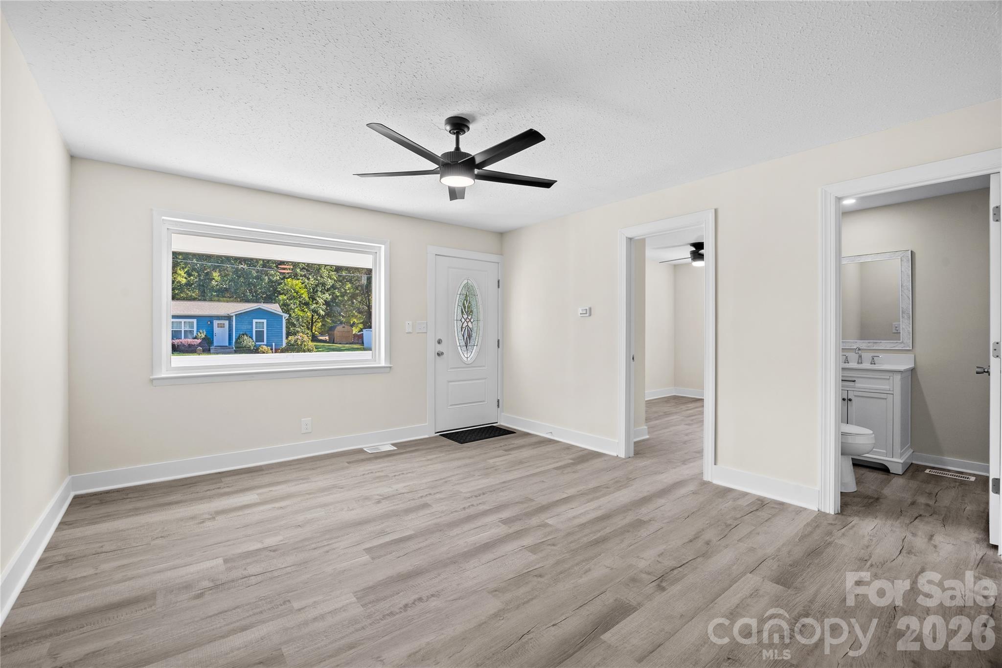 105 Dogwood Street Property Photo 5