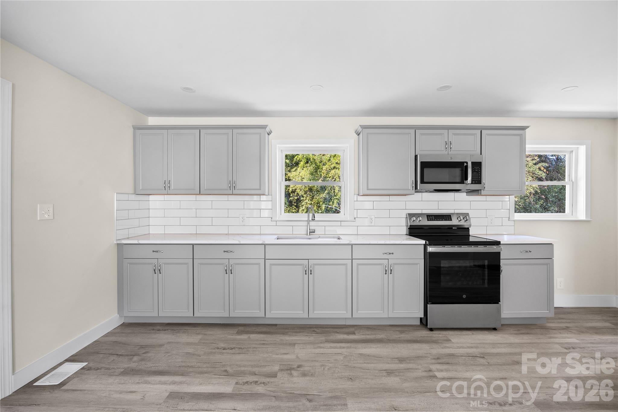 105 Dogwood Street Property Photo 8