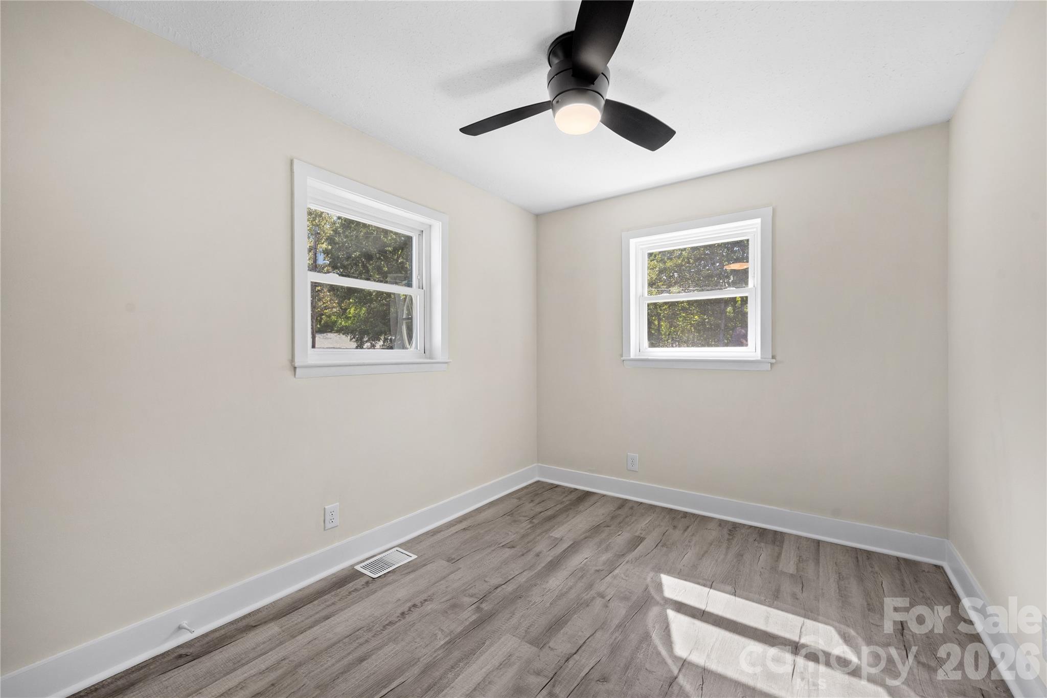 105 Dogwood Street Property Photo 18