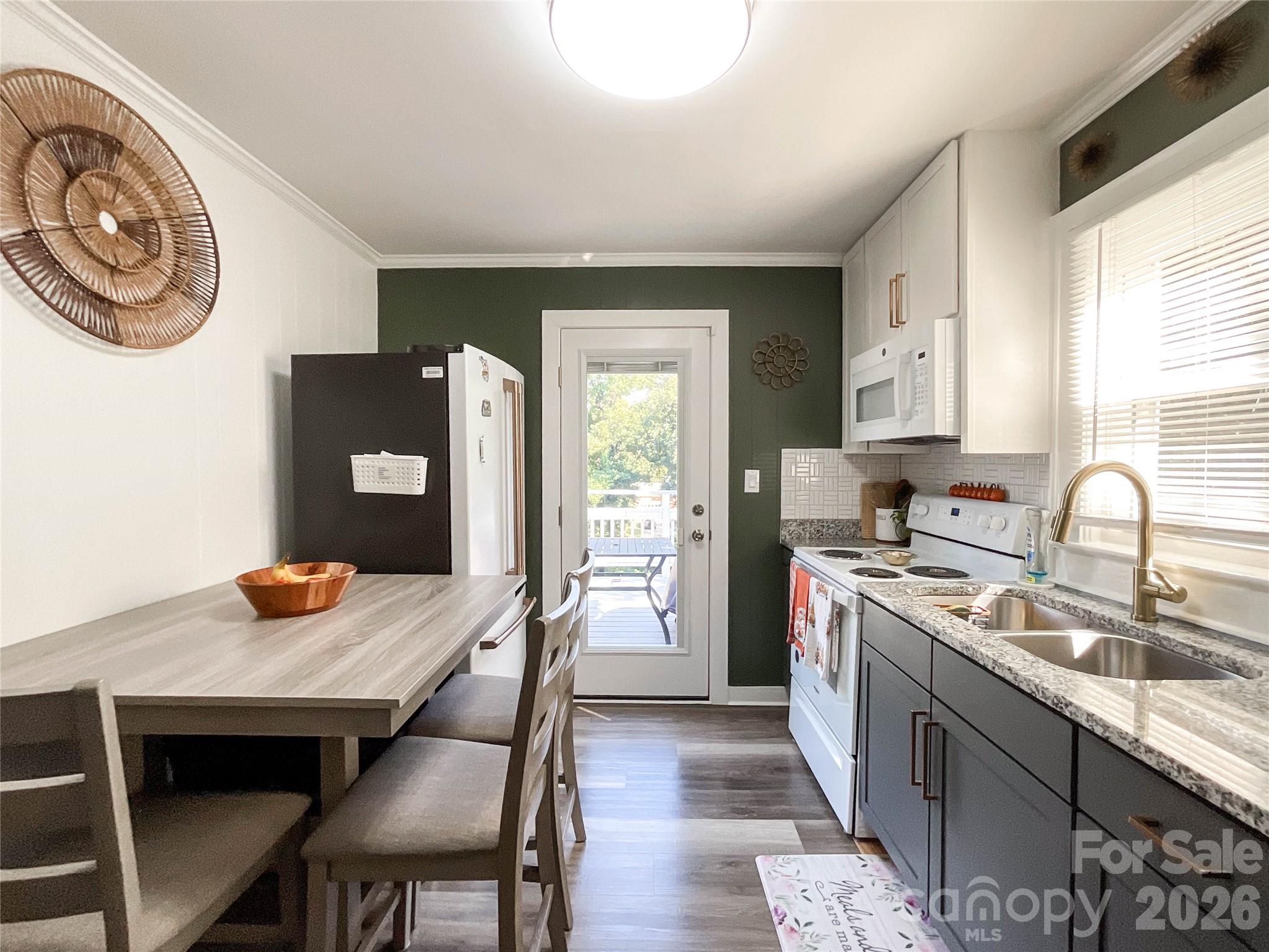 1313 Haywood Avenue Property Photo 12
