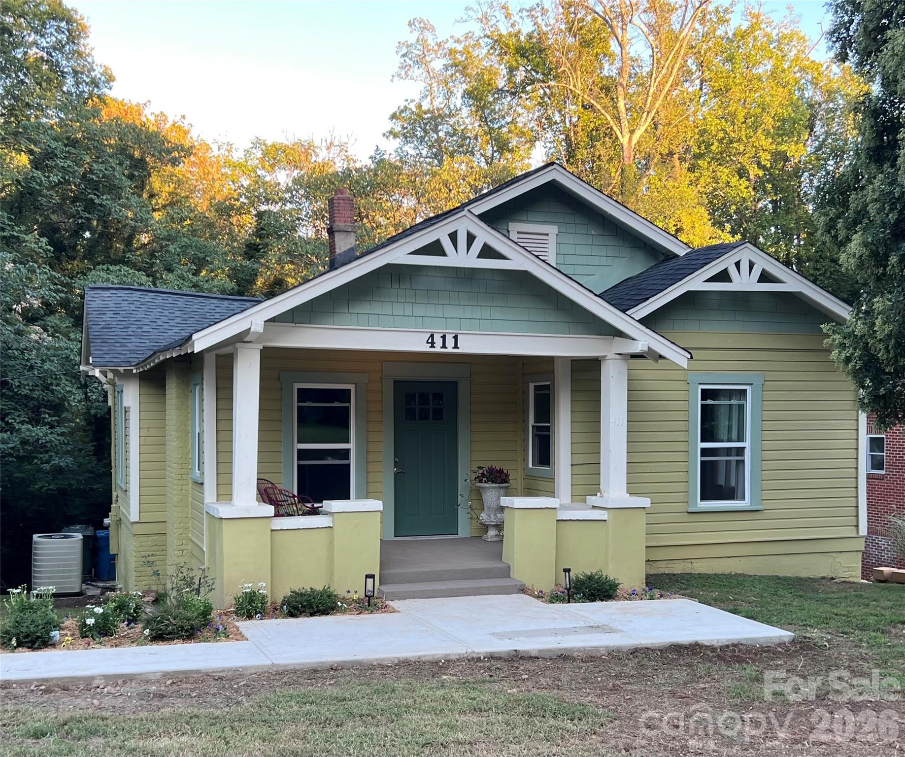411 4th Street Property Photo 1