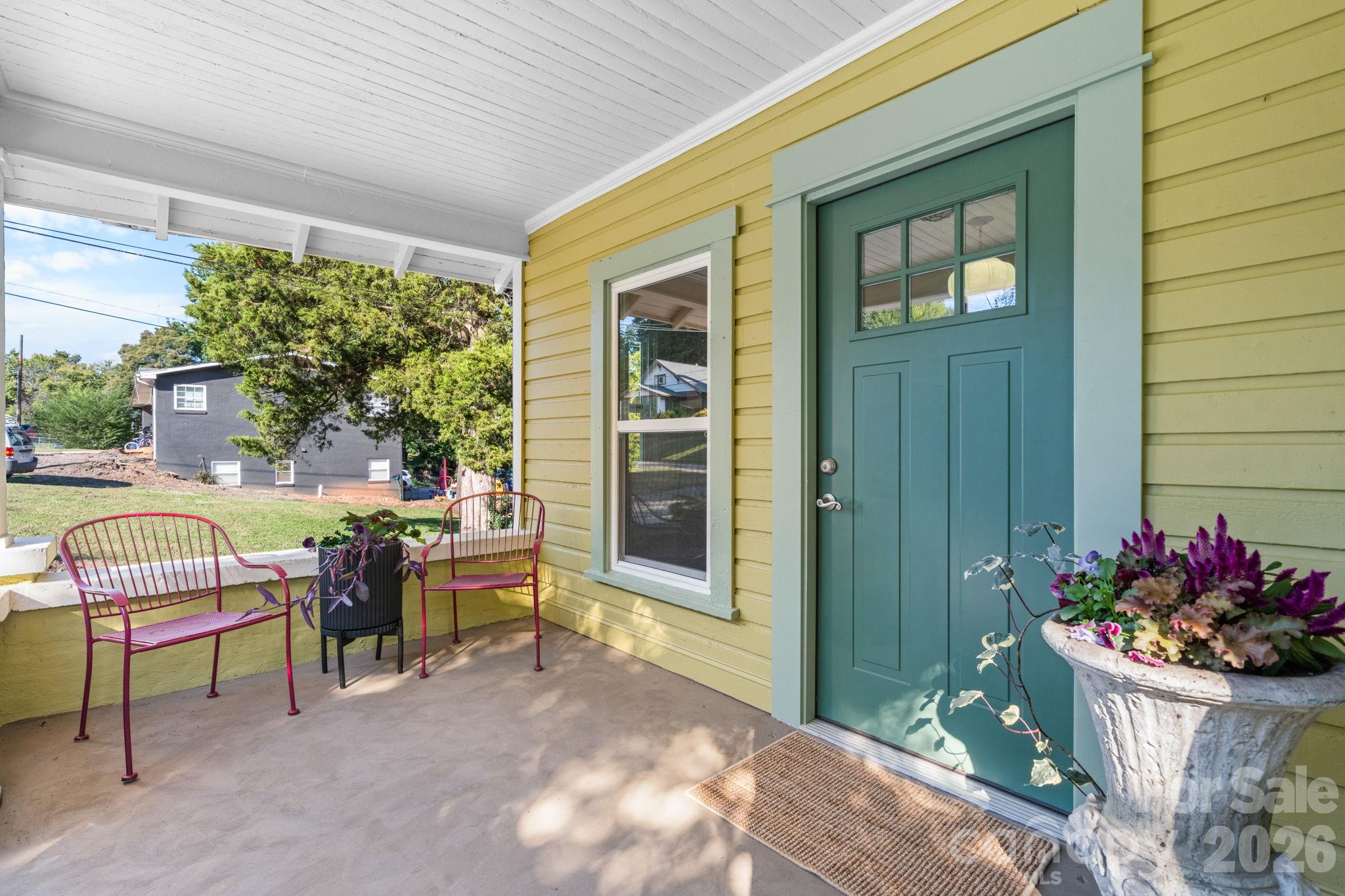 411 4th Street Property Photo 3