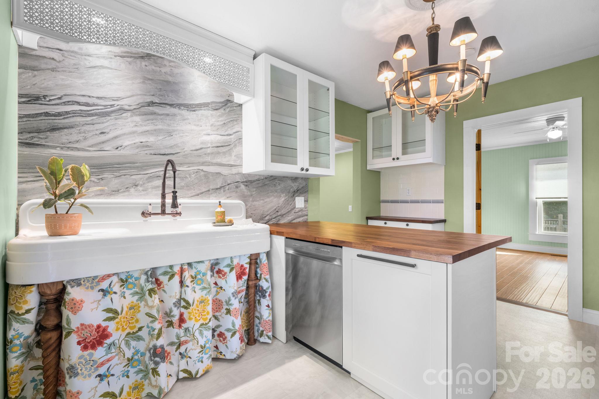 411 4th Street Property Photo 14