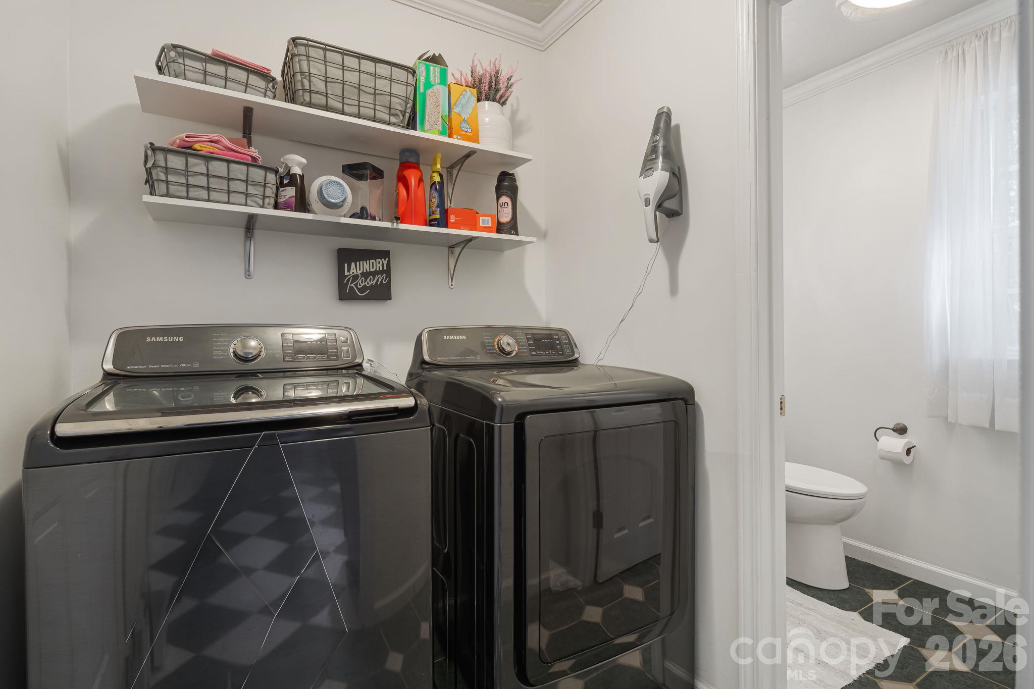 137 Wiltshire Circle Property Photo 17