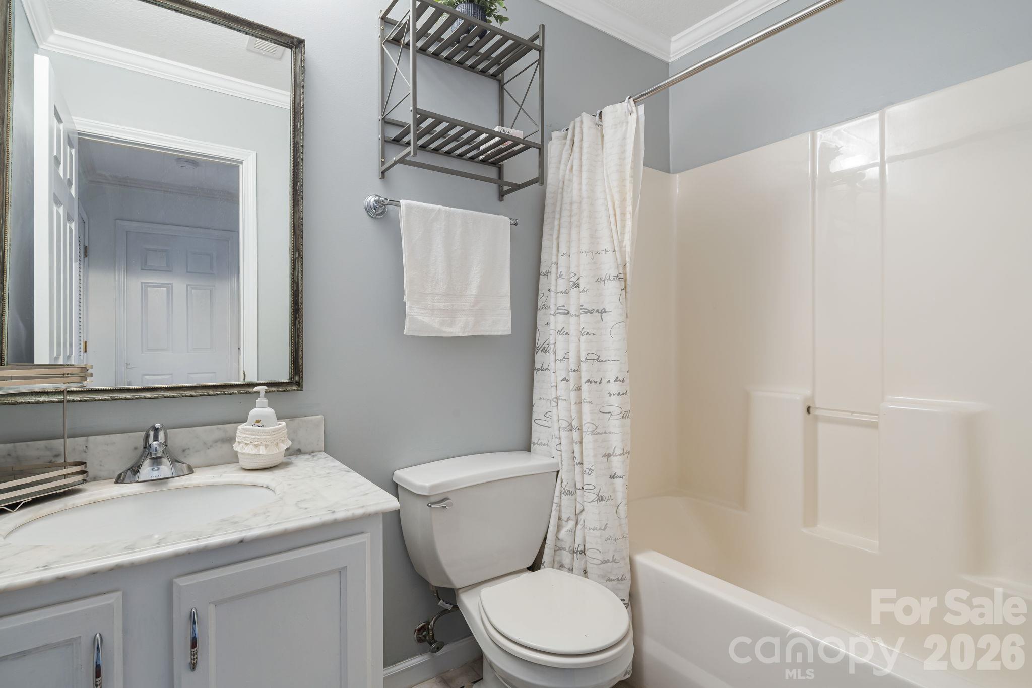 137 Wiltshire Circle Property Photo 19
