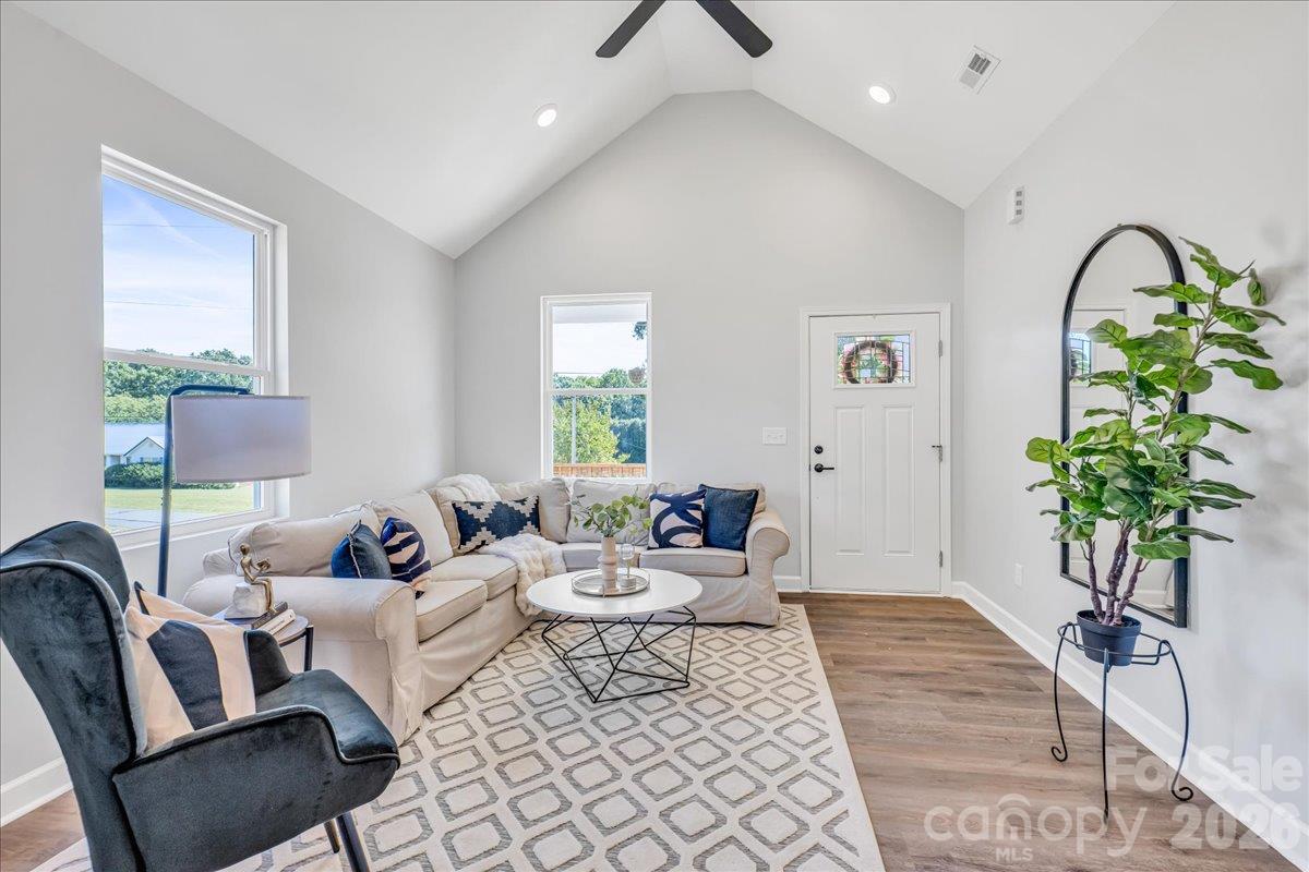 804 Evergreen Avenue Property Photo 13
