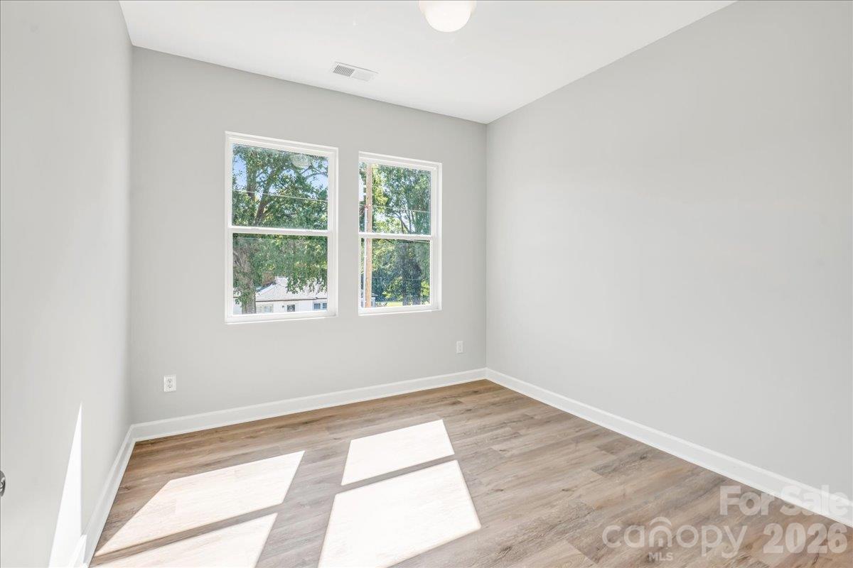 804 Evergreen Avenue Property Photo 26
