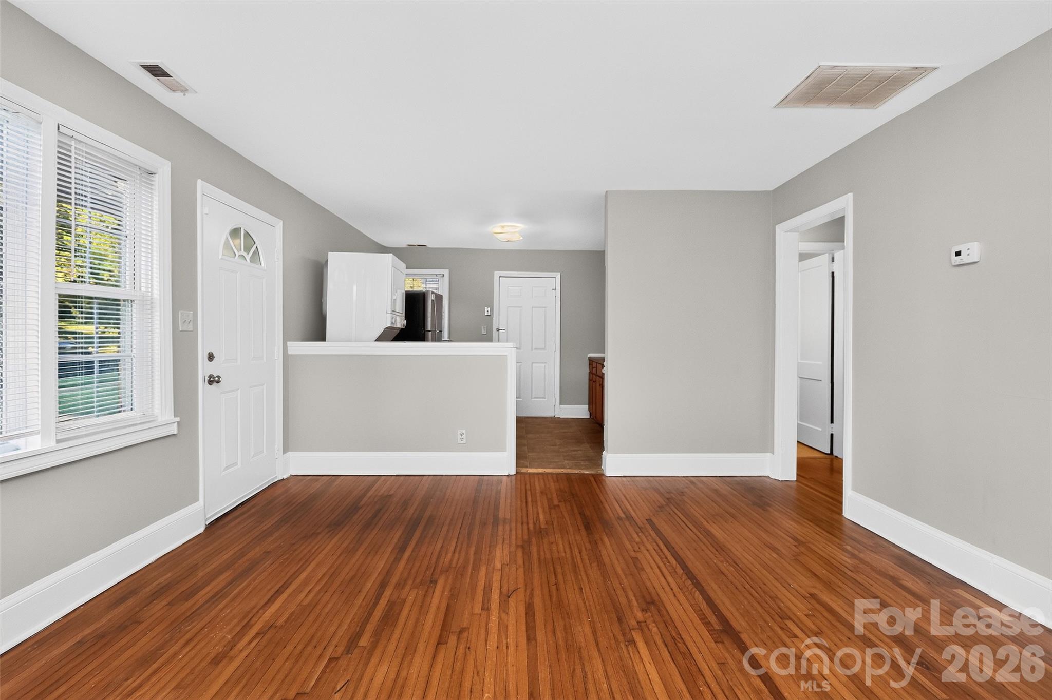 1908 Woodcrest Avenue Property Photo 9