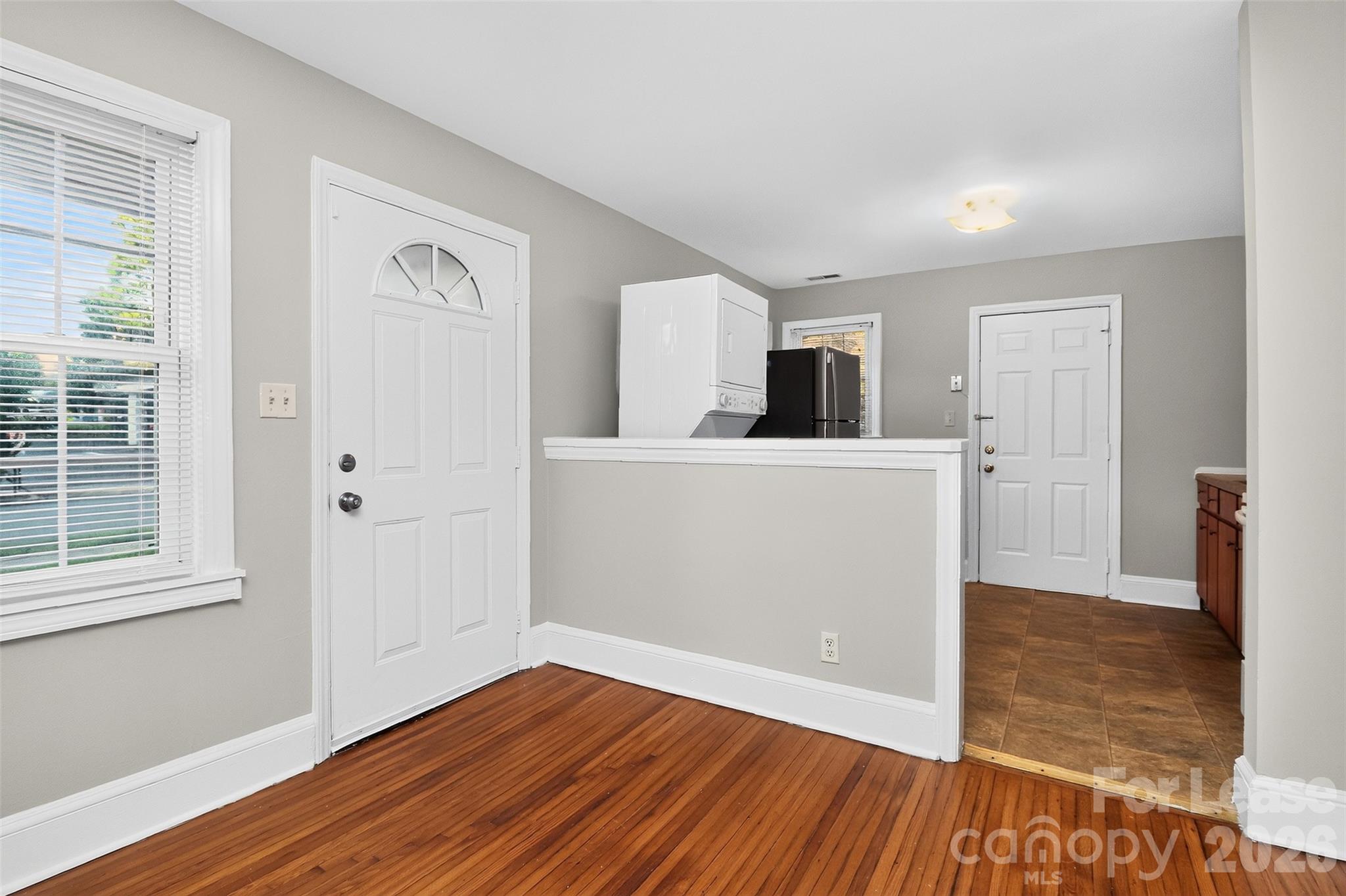 1908 Woodcrest Avenue Property Photo 10
