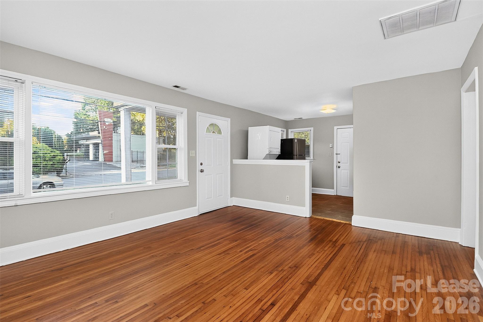1908 Woodcrest Avenue Property Photo 12