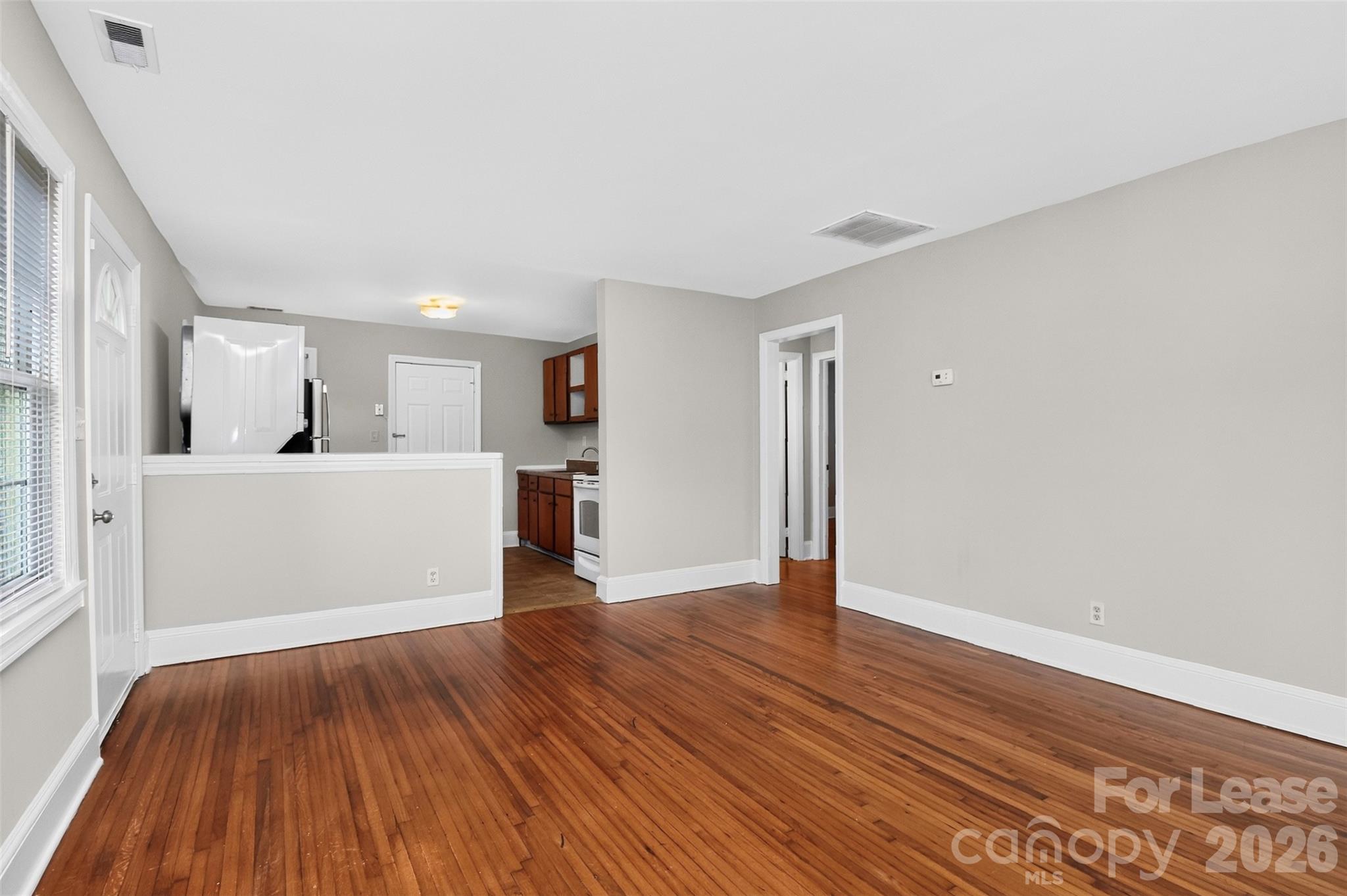 1908 Woodcrest Avenue Property Photo 13