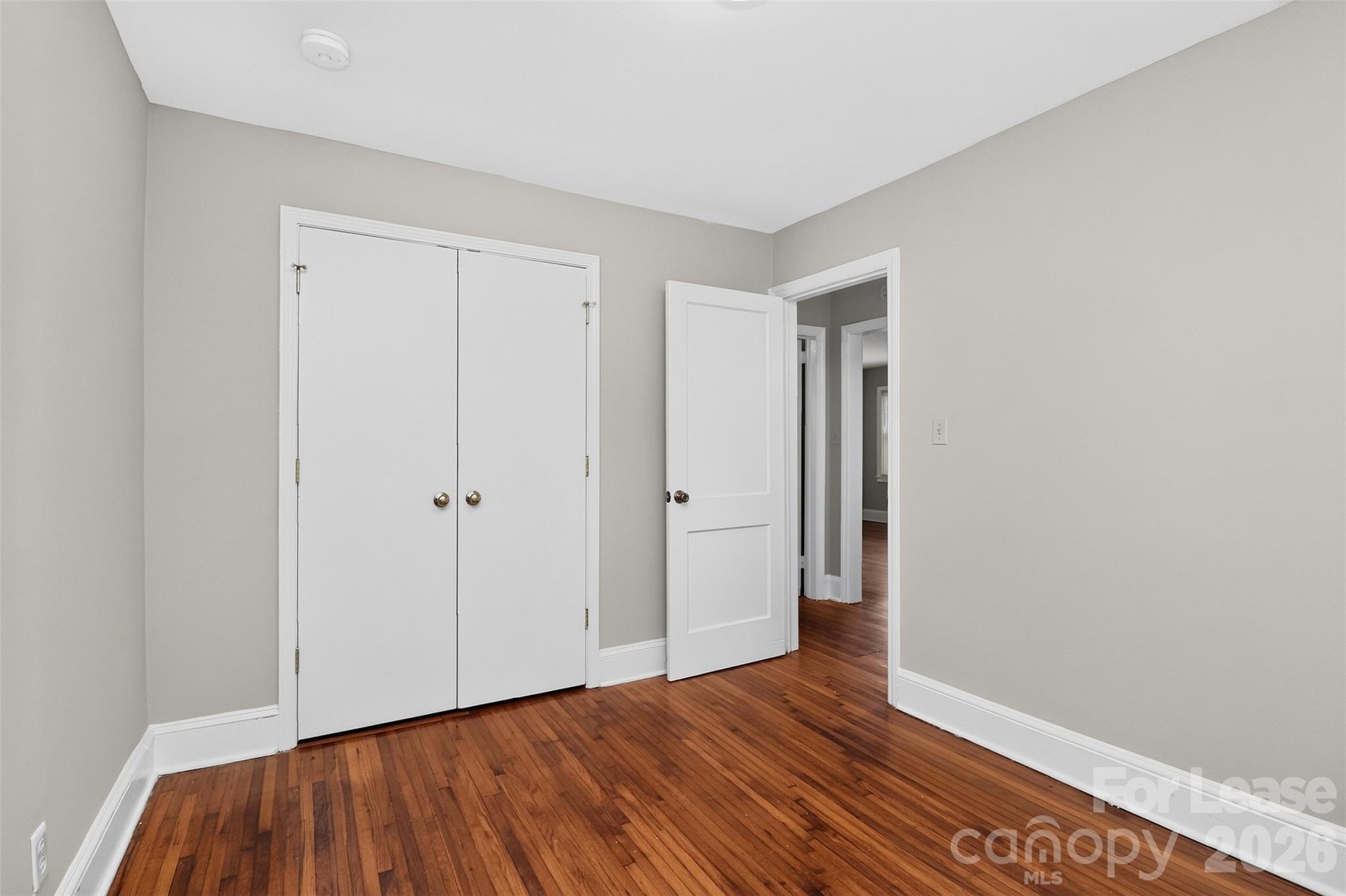1908 Woodcrest Avenue Property Photo 26