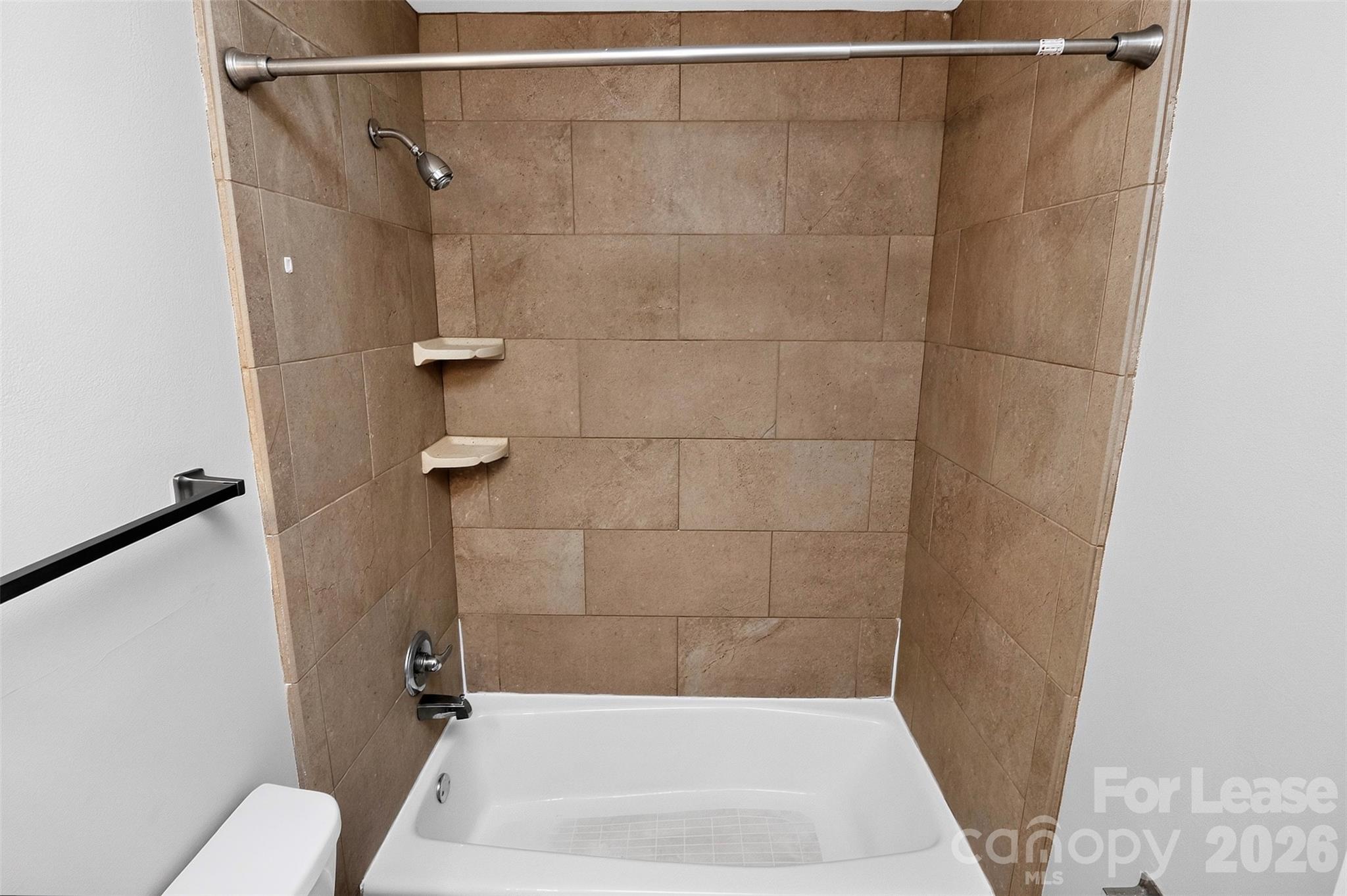 1908 Woodcrest Avenue Property Photo 28