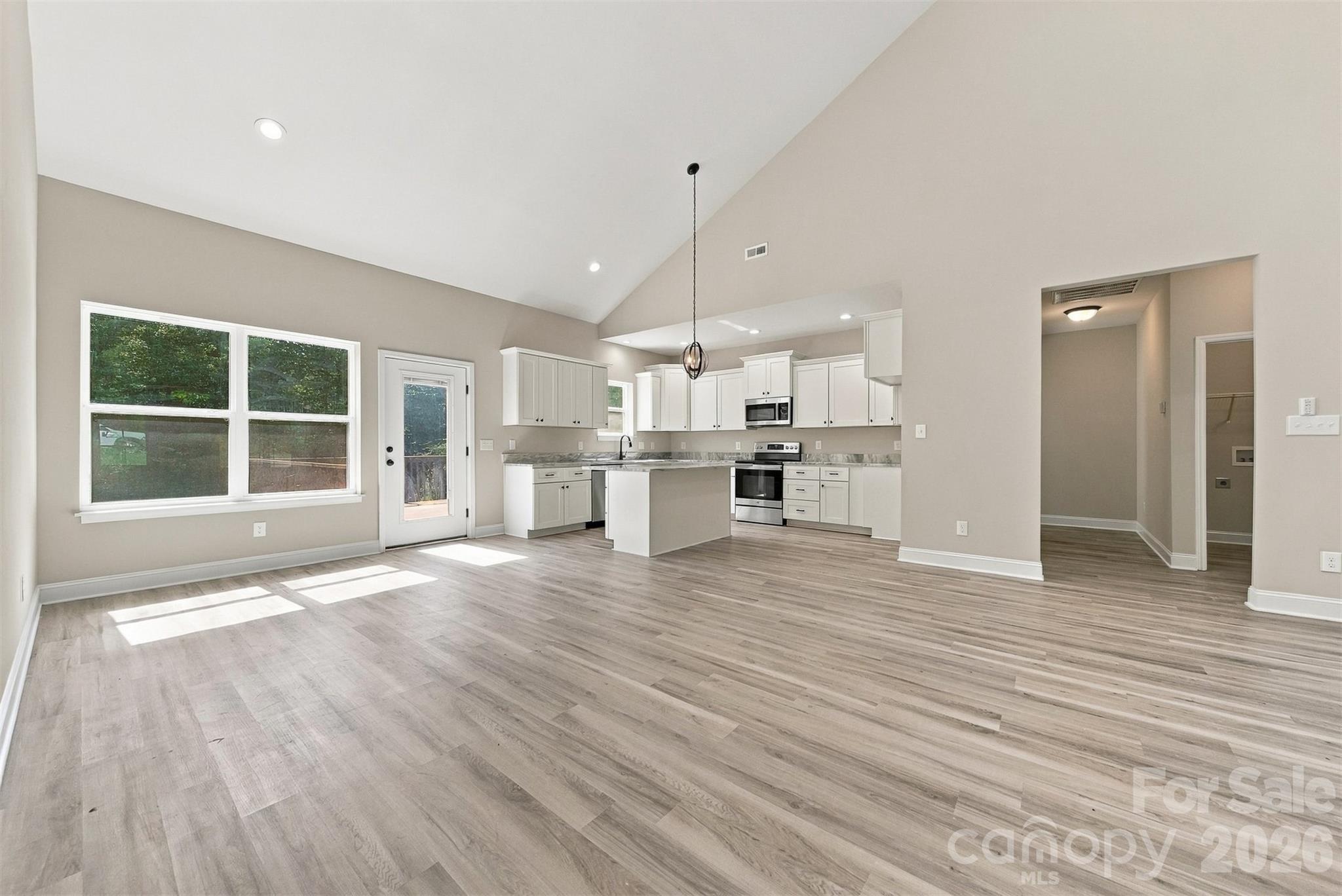 189 Sweet Cherry Lane Property Photo 4
