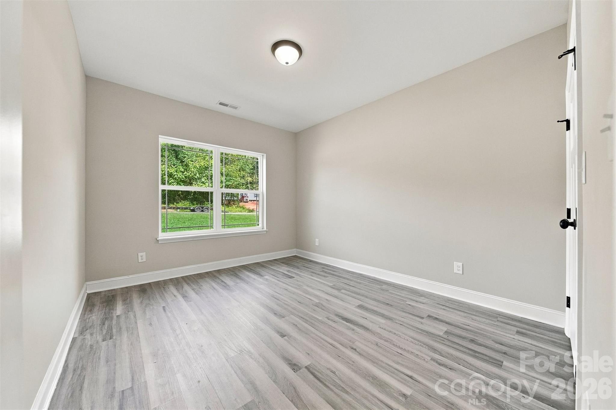 189 Sweet Cherry Lane Property Photo 12