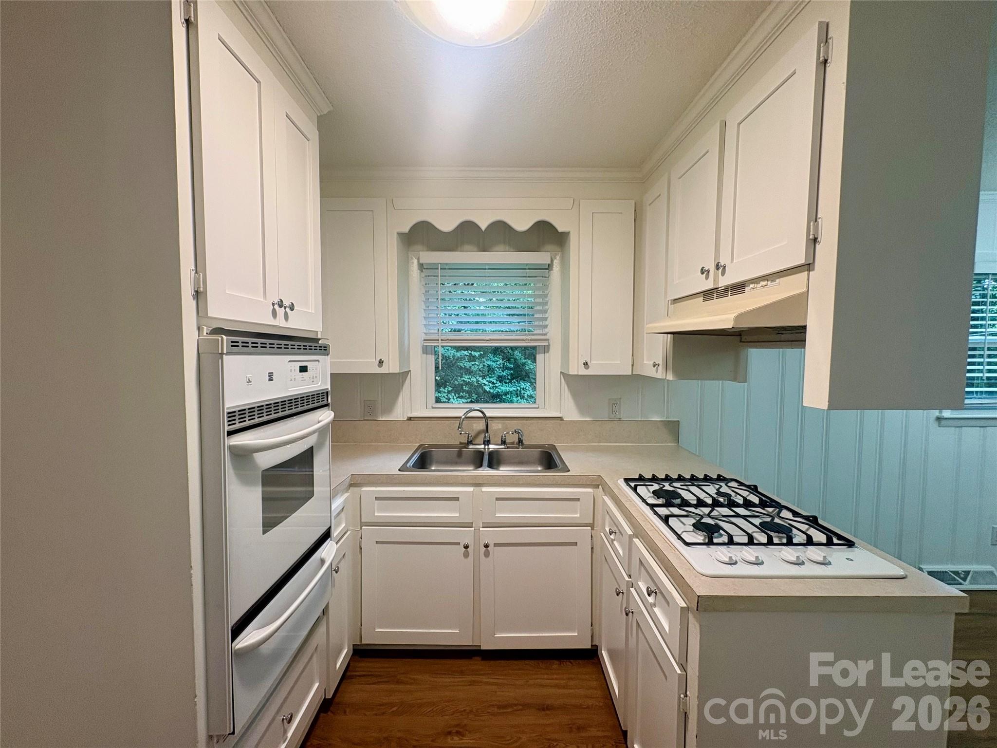 109 Holly Drive Property Photo 6