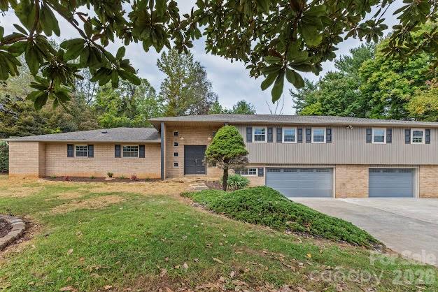 1824 Chrosaro Place Property Photo 1