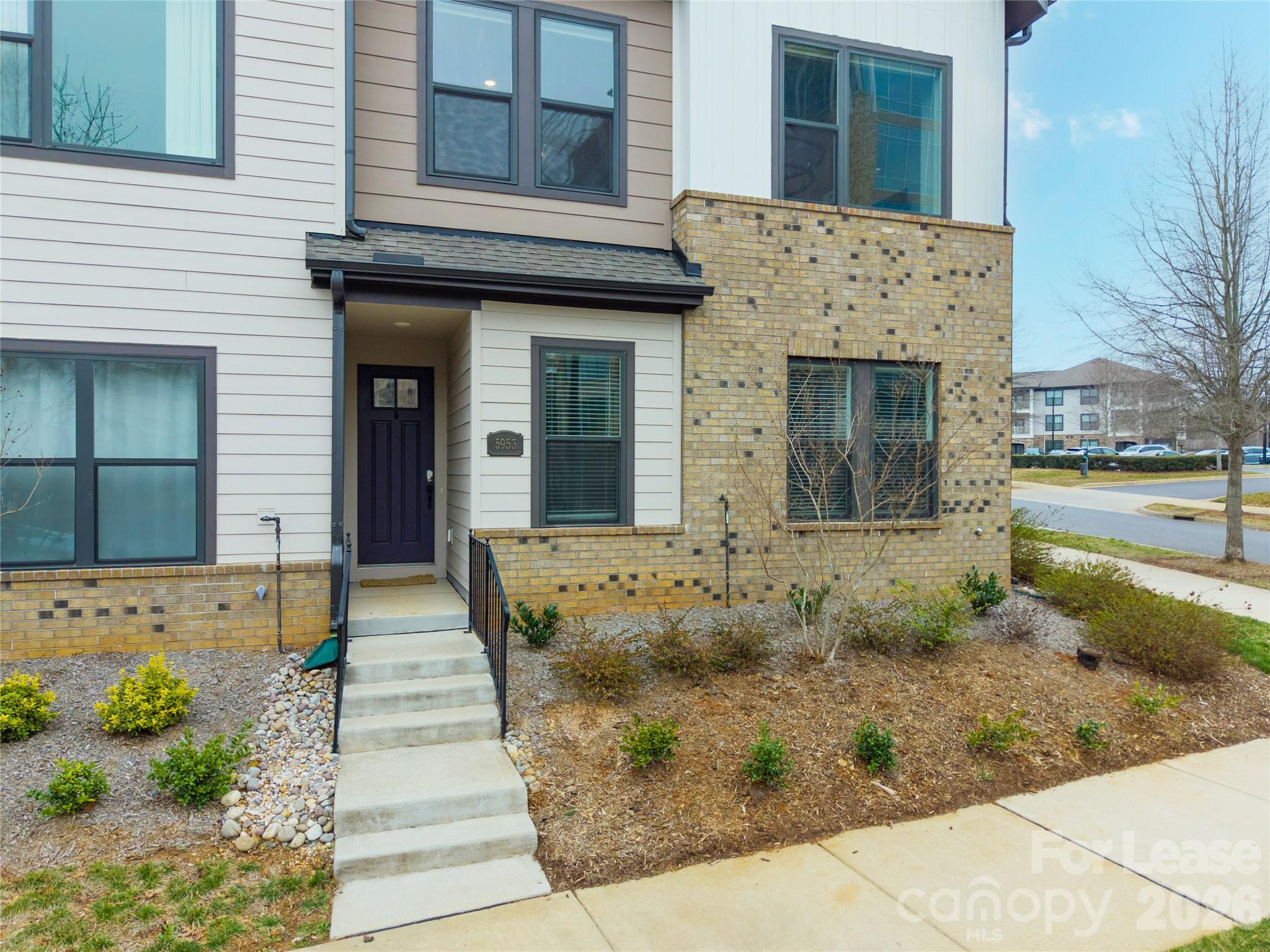 5953 Ardrey Kell Road Property Photo 3