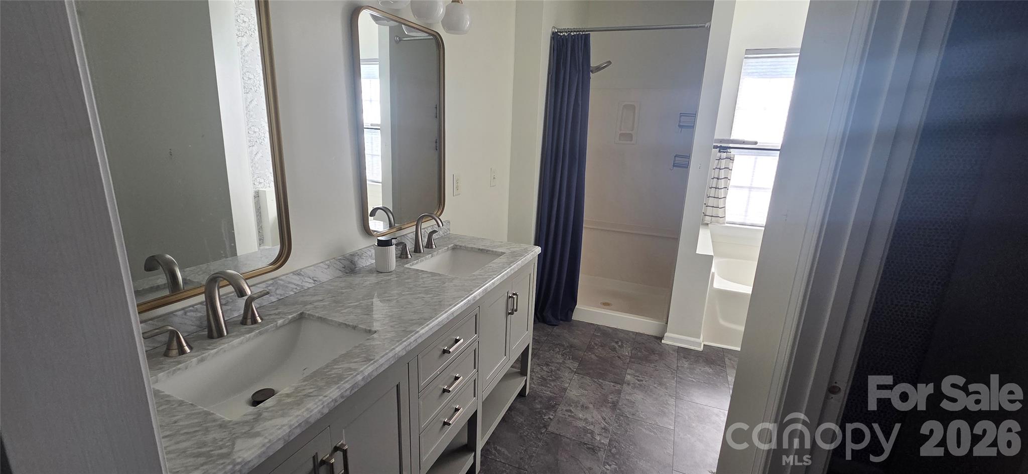 4954 Riverview Drive Property Photo 6