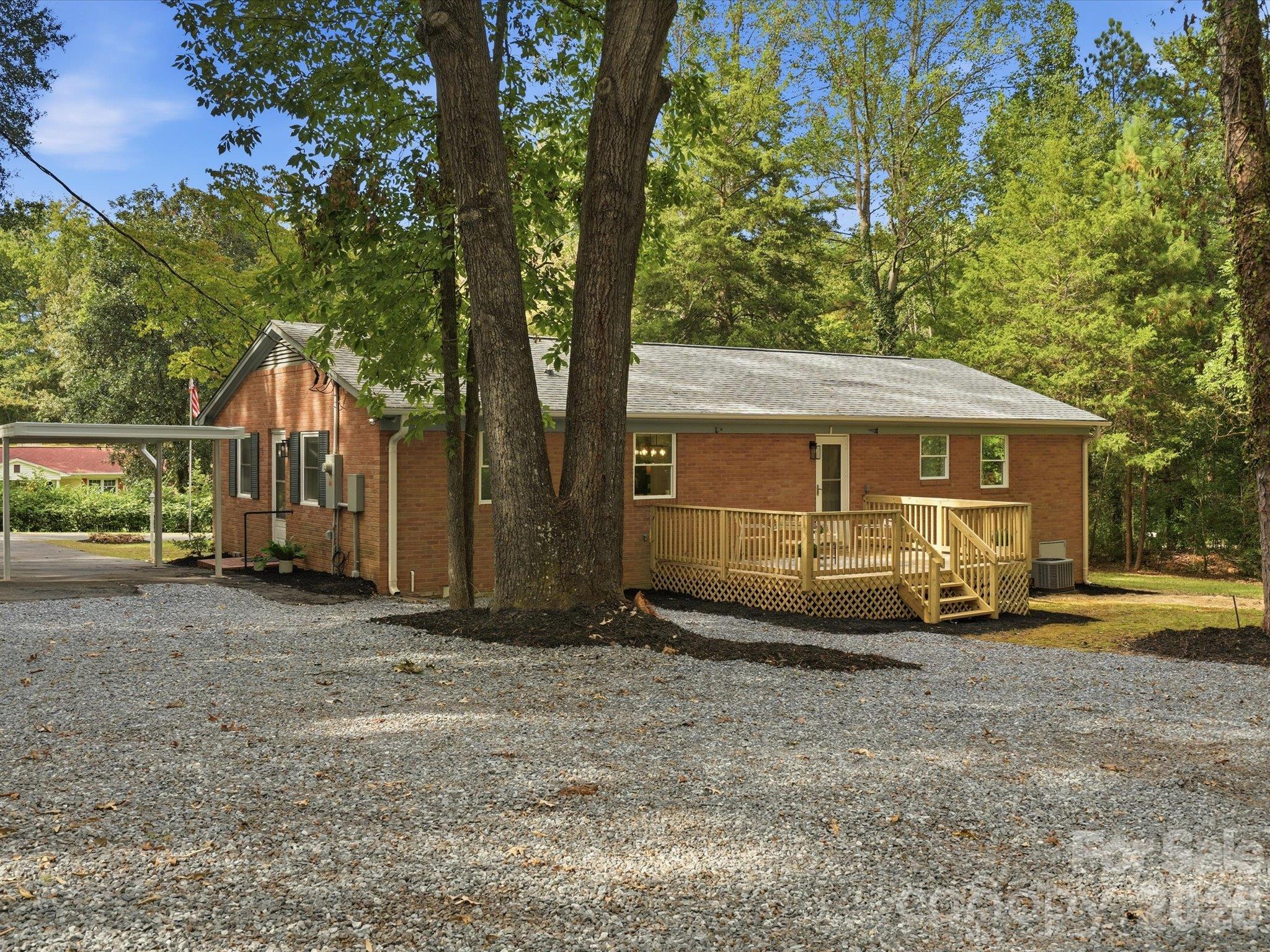 106 Mimosa Lane Property Photo 35