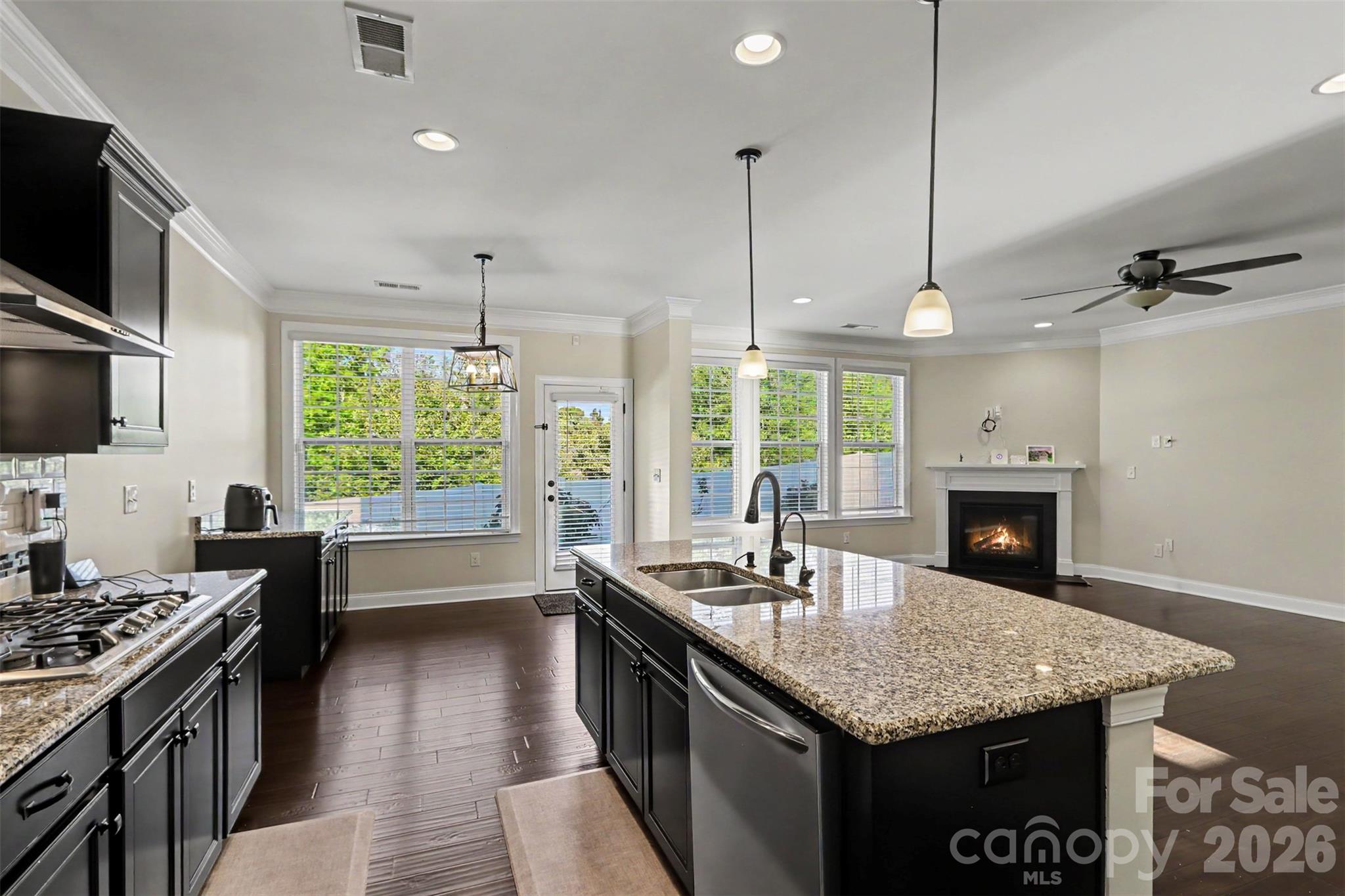 1518 Fieldwood Drive Property Photo 10