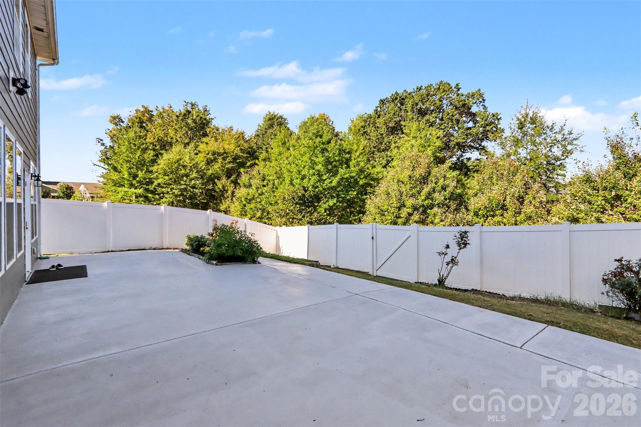 1518 Fieldwood Drive Property Photo 26