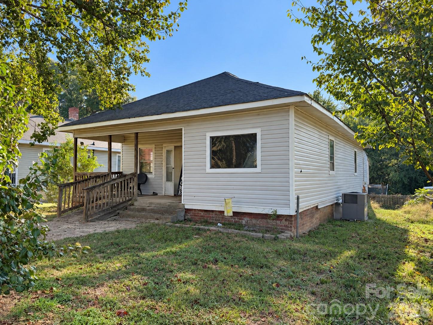 1727 Spencer Mountain Road Property Photo 3