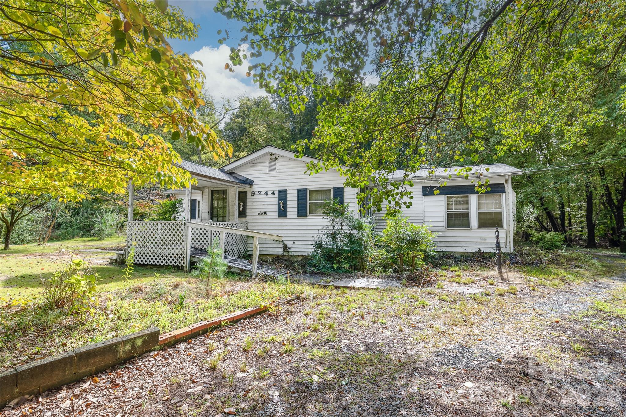 9744 Truelight Church Road Property Photo 1