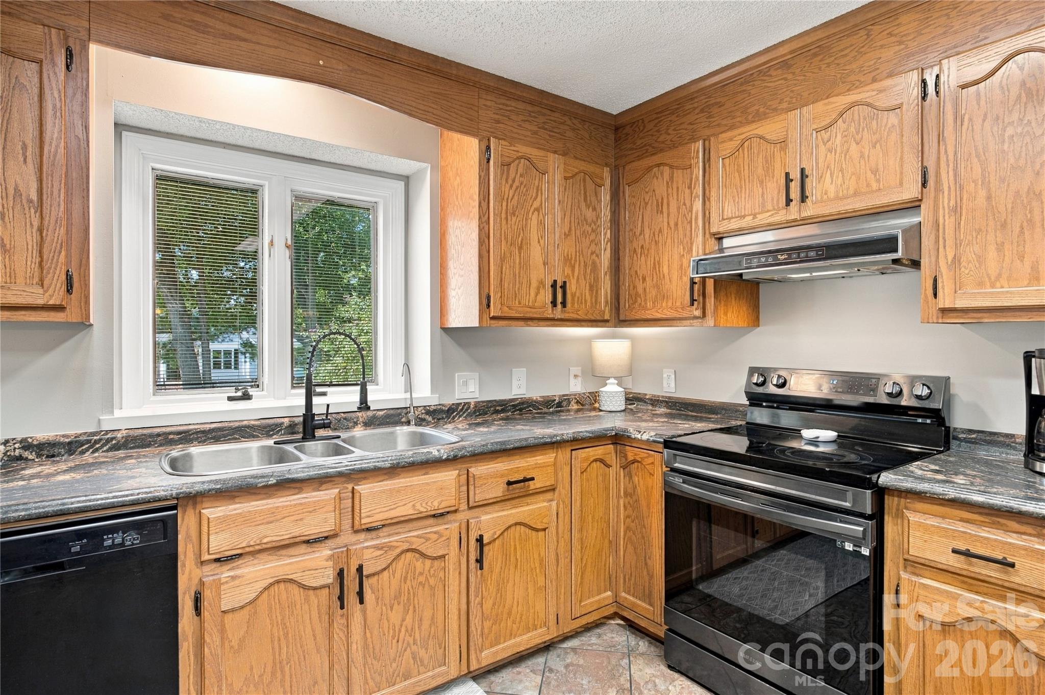 146 Renaissance Place Property Photo 16