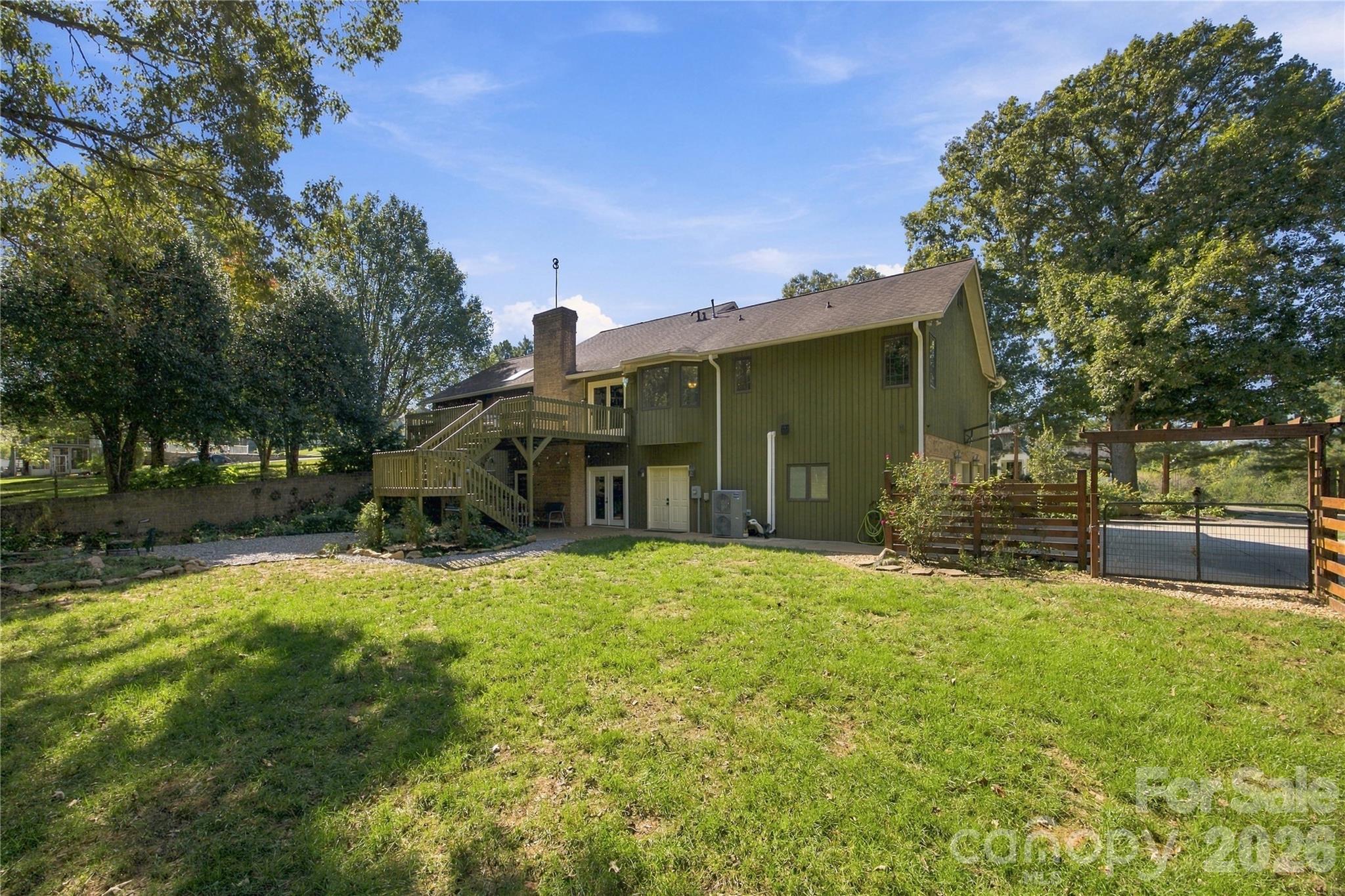 146 Renaissance Place Property Photo 45