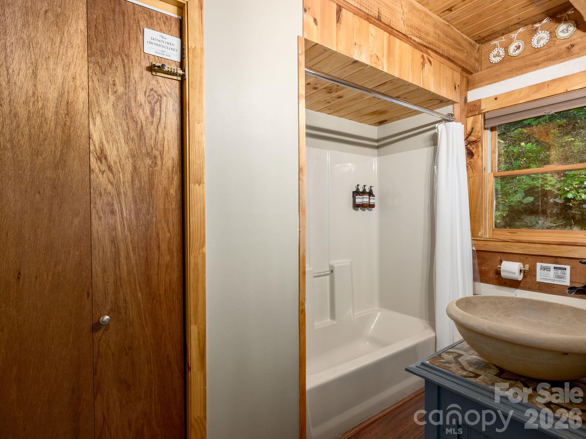 375 Daly Drive Property Photo 18